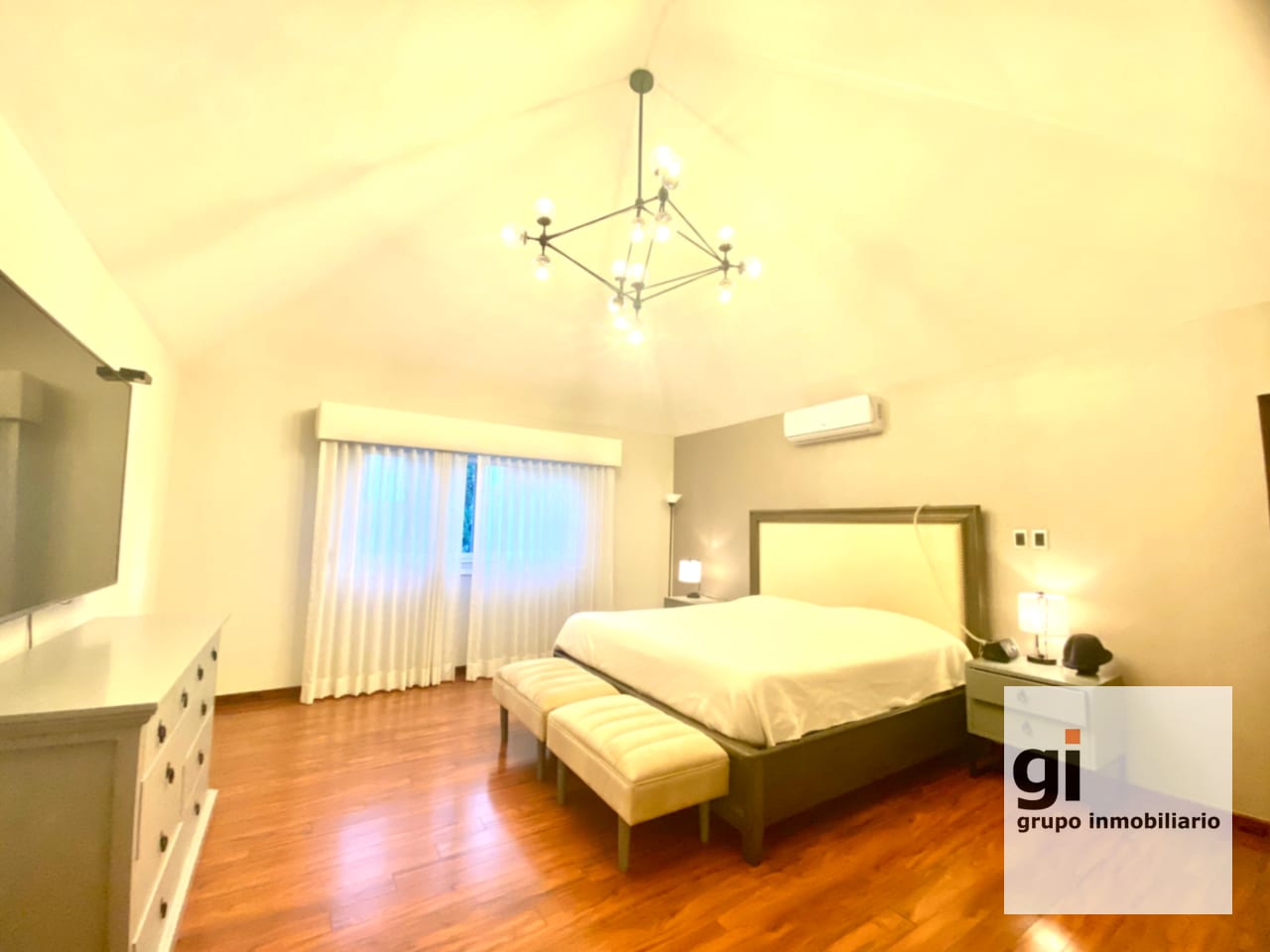 Preciosa Casa en Venta en Zona 16 — Casa en Venta en Jardines de San Isidro, Zona 16, Guatemala, Ciudad — foto 5 de 17