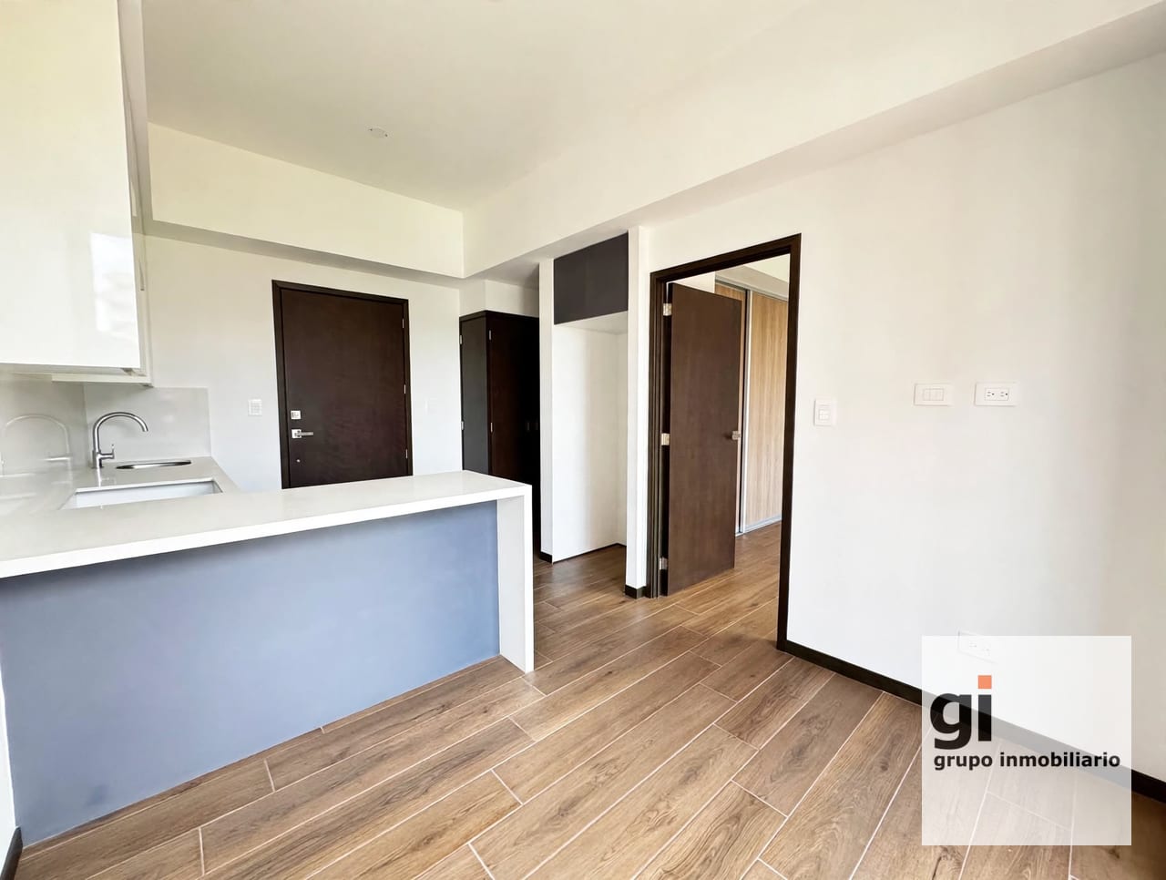 Apartamento de 1 dormitorio en venta por CC La Estación — Apartamento en Venta en Zona 10, Guatemala, Ciudad — foto 5 de 17
