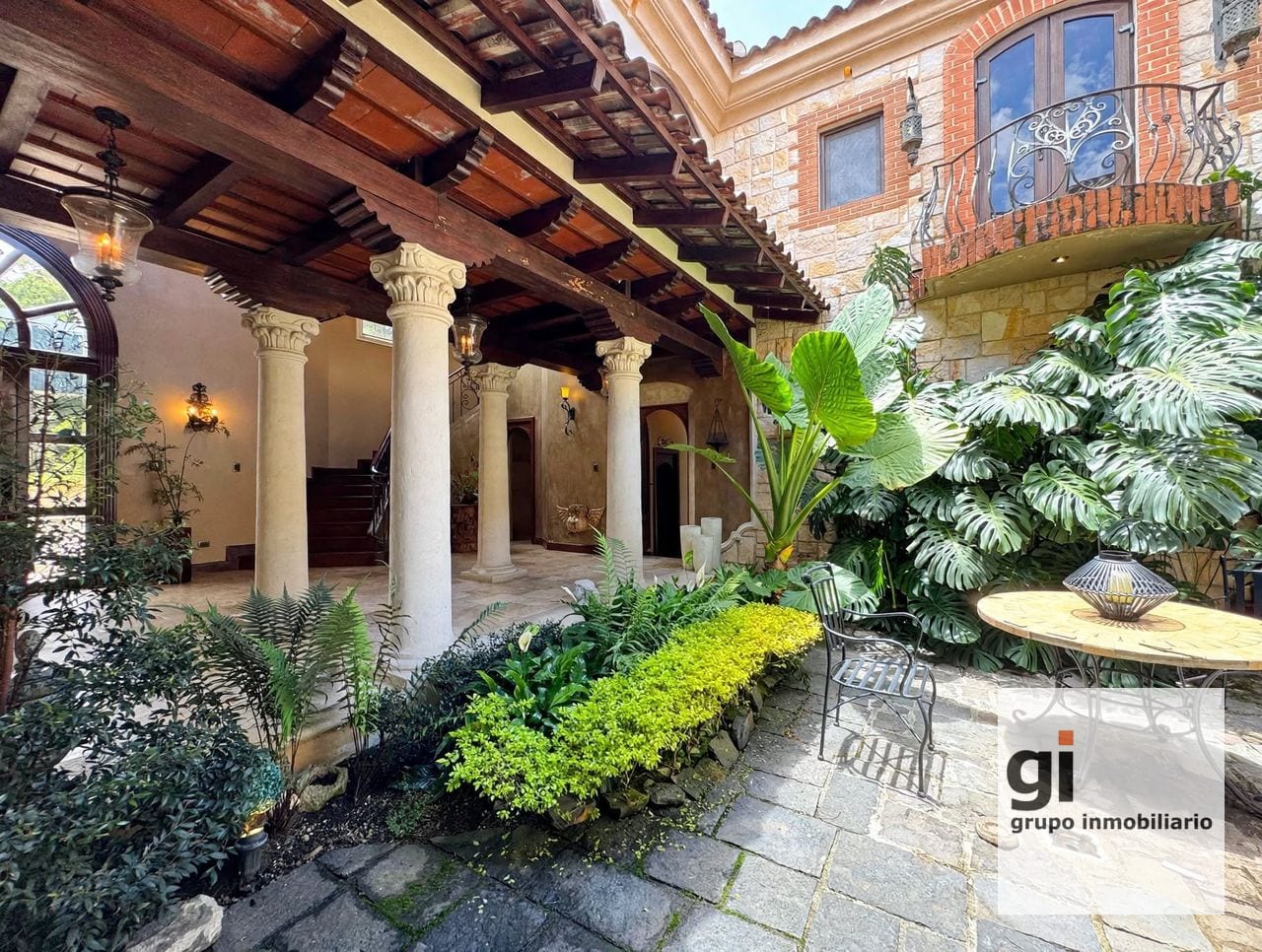 Espectacular Casa Familiar en Venta en Muxbal — Casa en Venta en Muxbal, Guatemala, Ciudad — foto 2 de 17