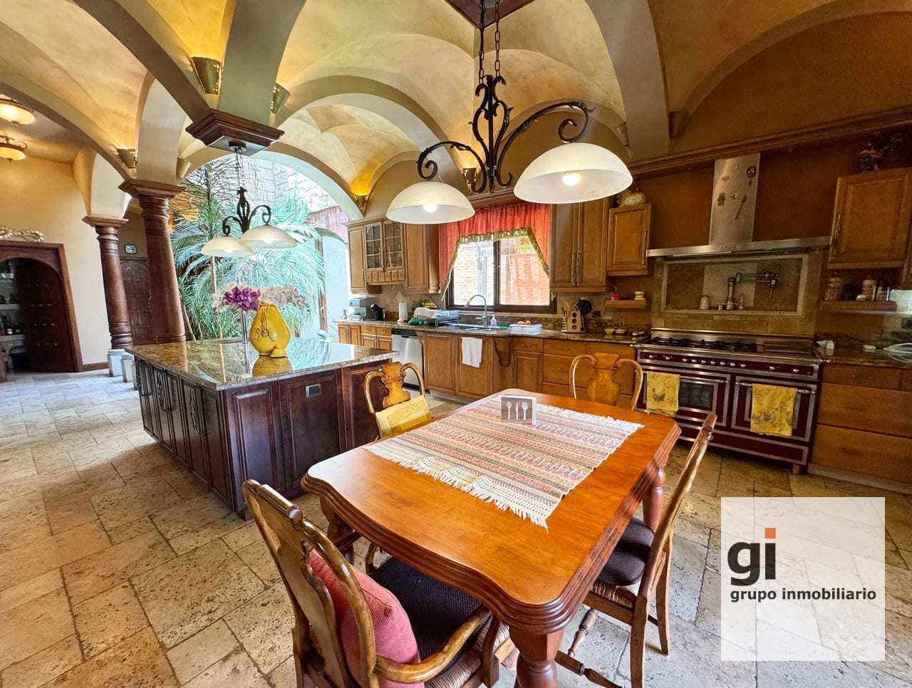 Espectacular Casa Familiar en Venta en Muxbal — Casa en Venta en Muxbal, Guatemala, Ciudad — foto 7 de 17