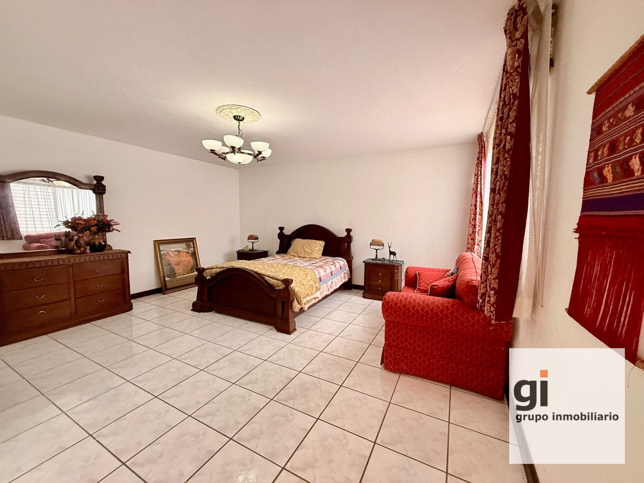 Espaciosa casa en venta — Casa en Venta en Carretera a El Salvador, Guatemala, Ciudad — foto 8 de 13
