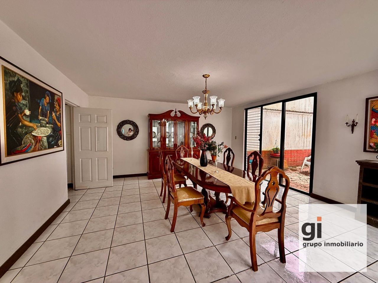 Espaciosa casa en venta — Casa en Venta en Carretera a El Salvador, Guatemala, Ciudad — foto 11 de 13