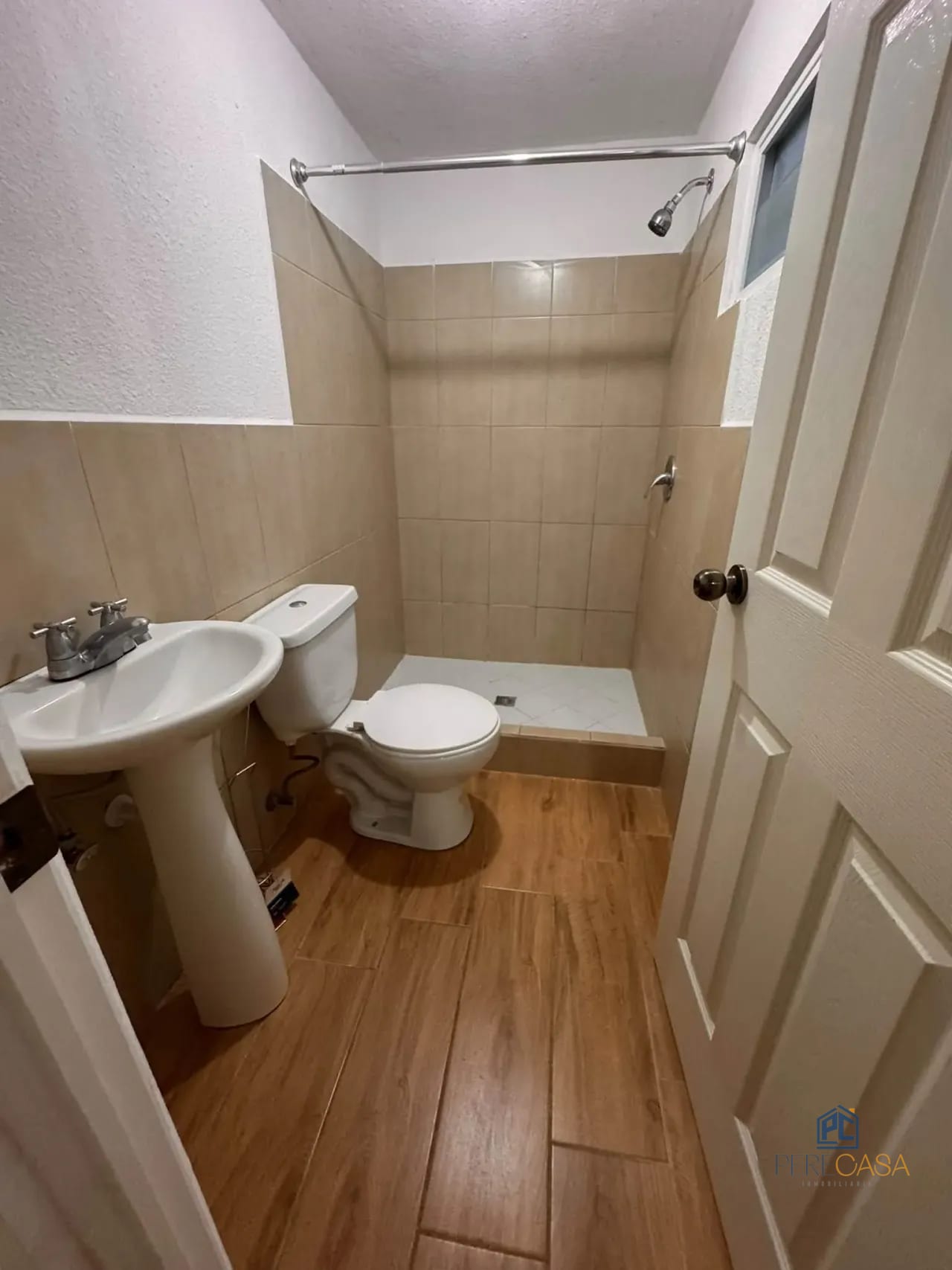 Casa en Renta - Condado: Fuentes del Valle Norte 5 — Casa en Alquiler en Zona 18, Guatemala, Ciudad — foto 11 de 12