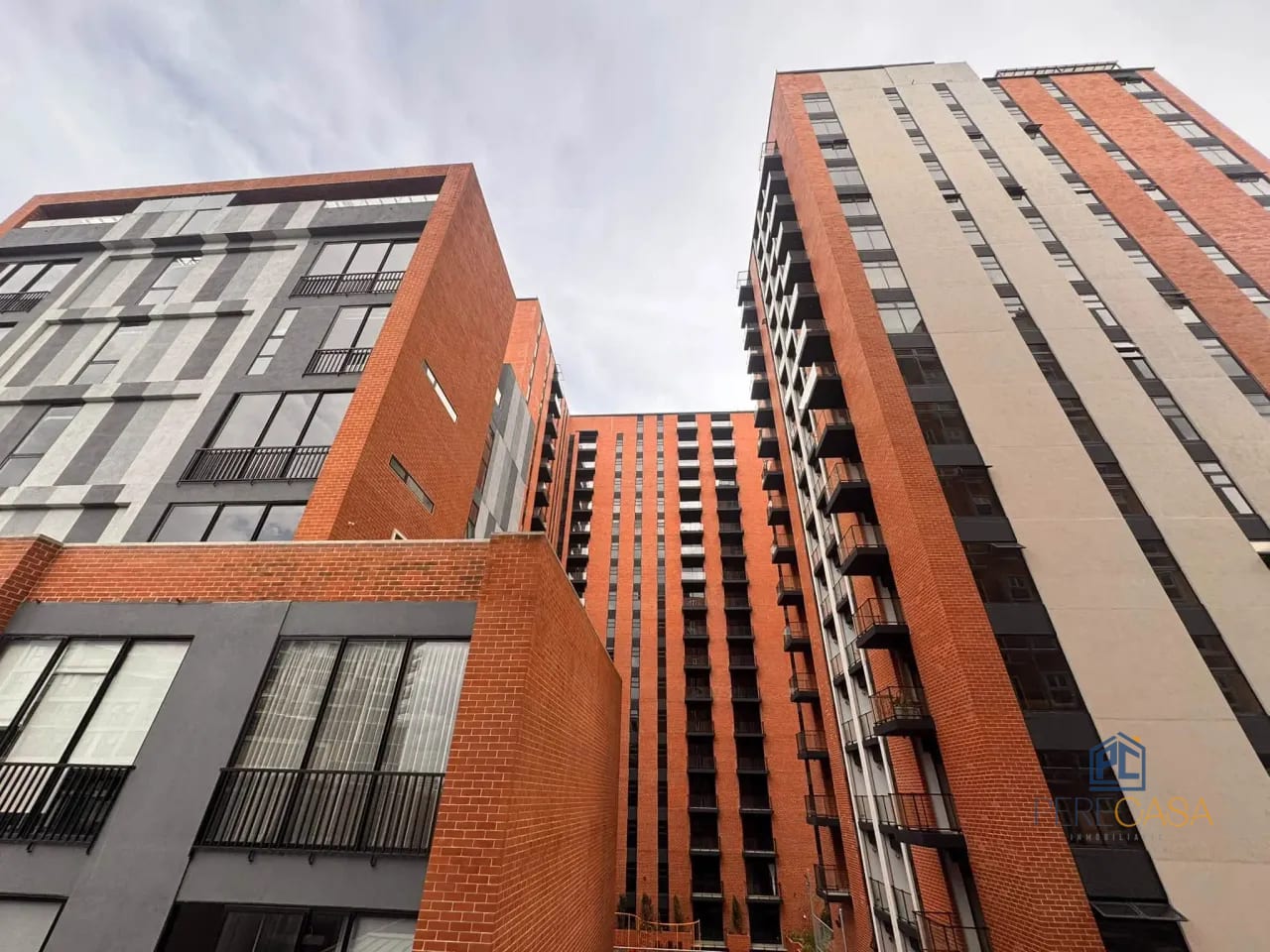 Apartamento en venta - MODRA z4 — Apartamento en Venta en Modra, Zona 4, Guatemala, Ciudad — foto 2 de 13