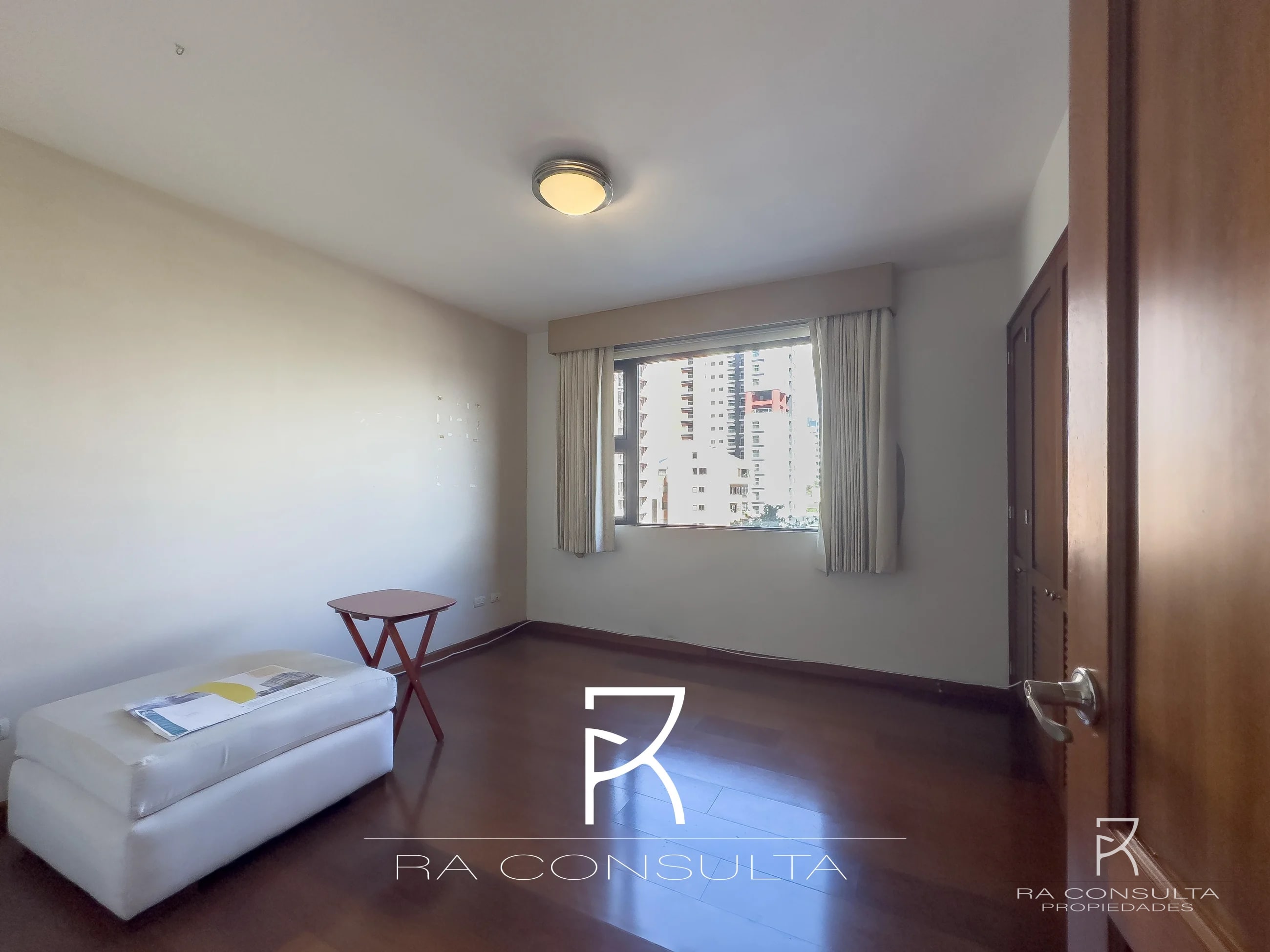 Apartamento Amplio en venta Zona 10 Torre del Valle 2 - 8