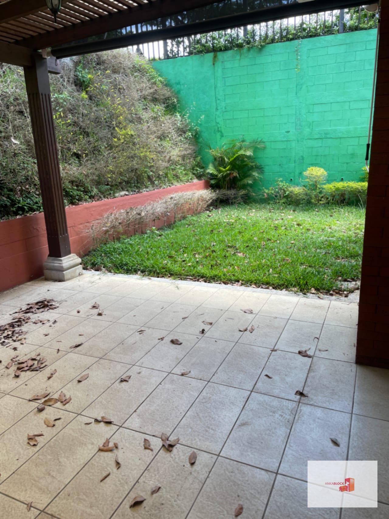 4Dormitorios - en esquina con jardín - Ensenada de San Isidro — Casa en Venta en Ensenada de San Isidro, Zona 16, Guatemala, Ciudad — foto 8 de 12
