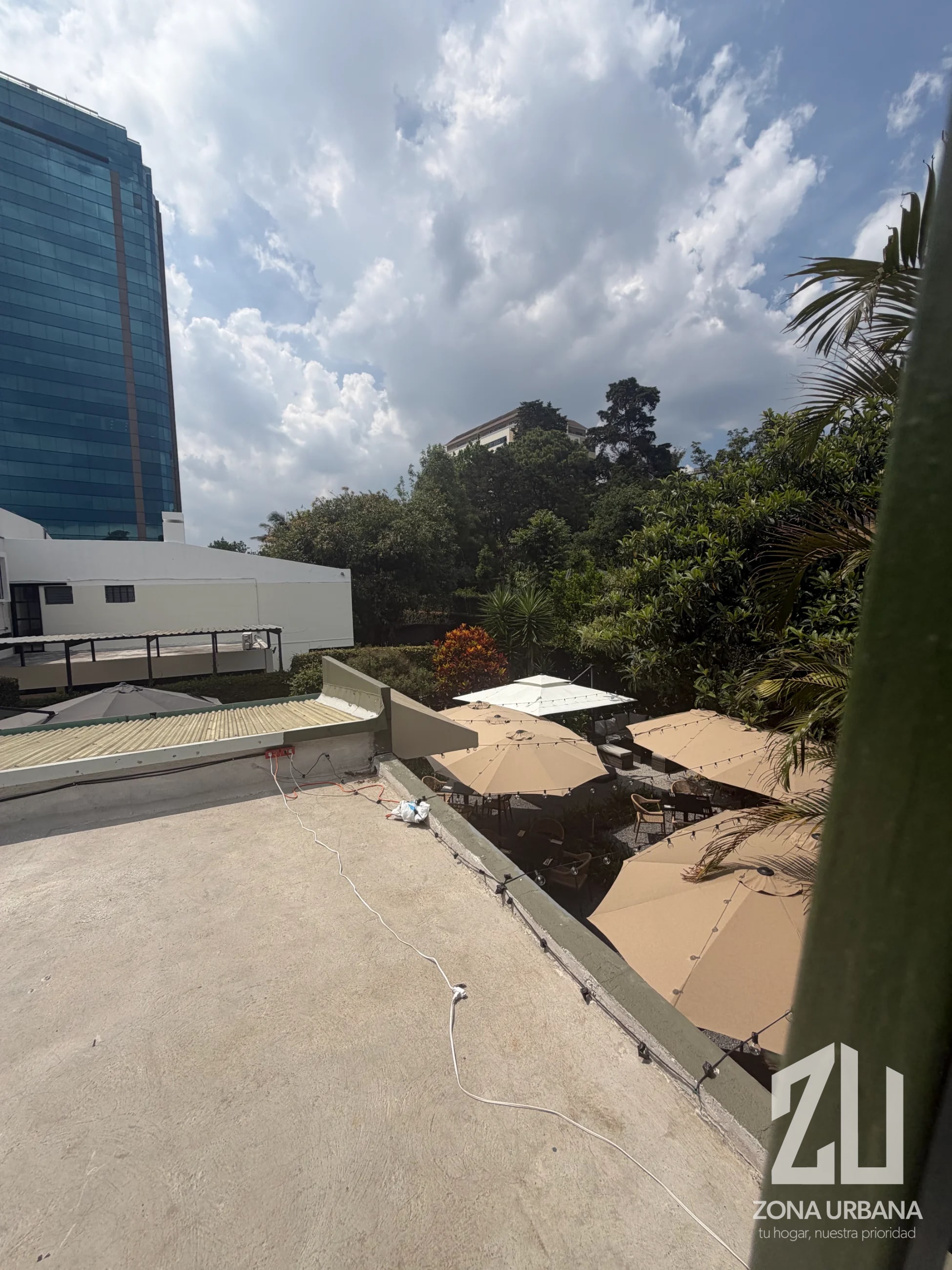 LOCAL COMERCIAL Z14 - 4