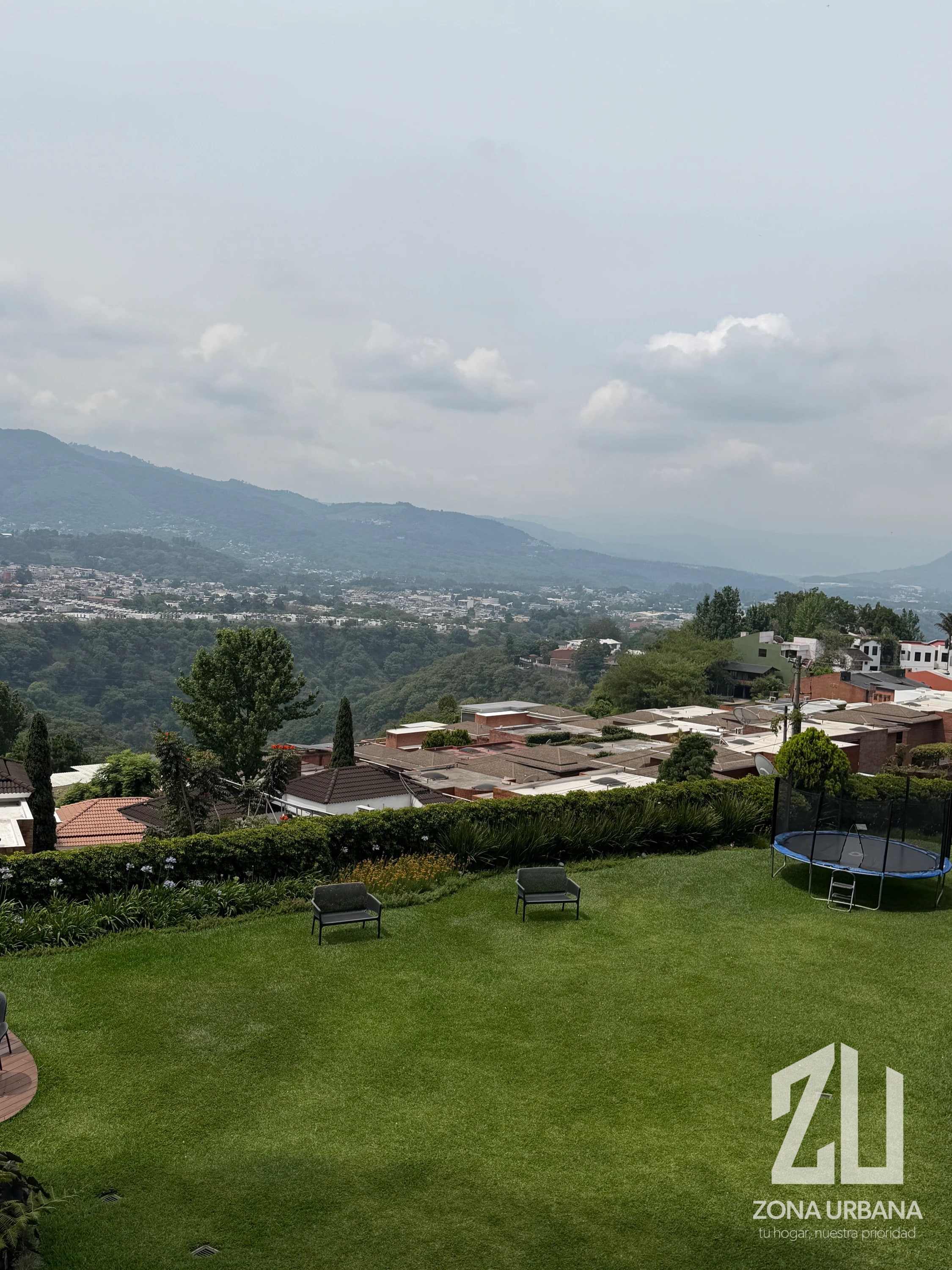 Amplio apartamento de 2 dormitorios con cocina equipada en Zona 14 — Apartamento en Alquiler en Marqués del Valle, Zona 14, Guatemala, Ciudad — foto 8 de 12