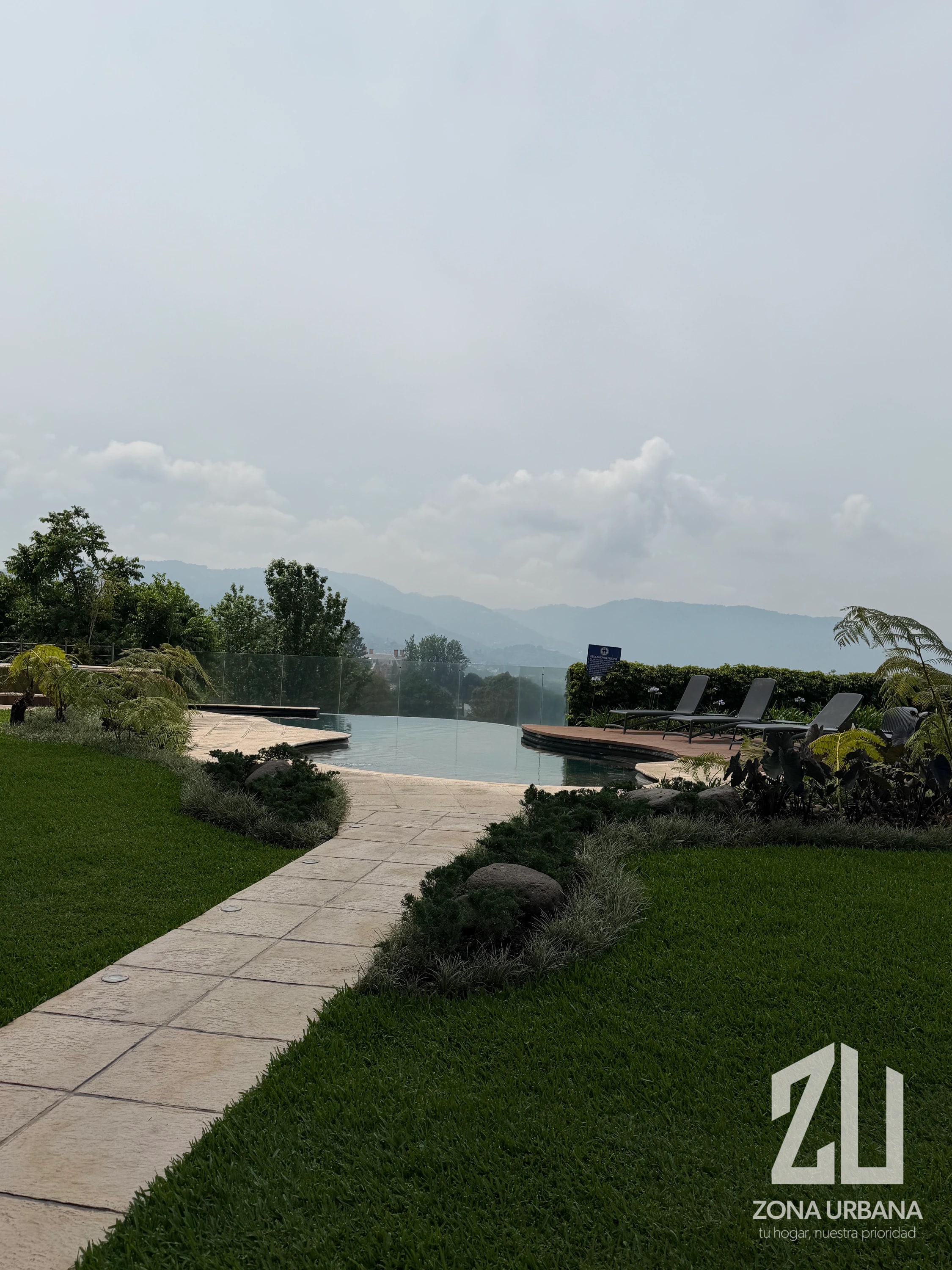 Amplio apartamento de 2 dormitorios con cocina equipada en Zona 14 — Apartamento en Alquiler en Marqués del Valle, Zona 14, Guatemala, Ciudad — foto 10 de 12