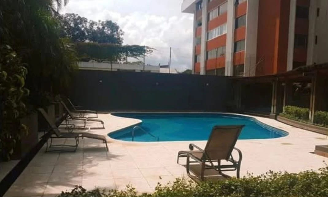 APARTAMENTO EN ALQUILER EN ZONA 14 EDIFICIO BOHEMIA — Apartamento en Alquiler en Zona 15, Guatemala, Ciudad — foto 3 de 9