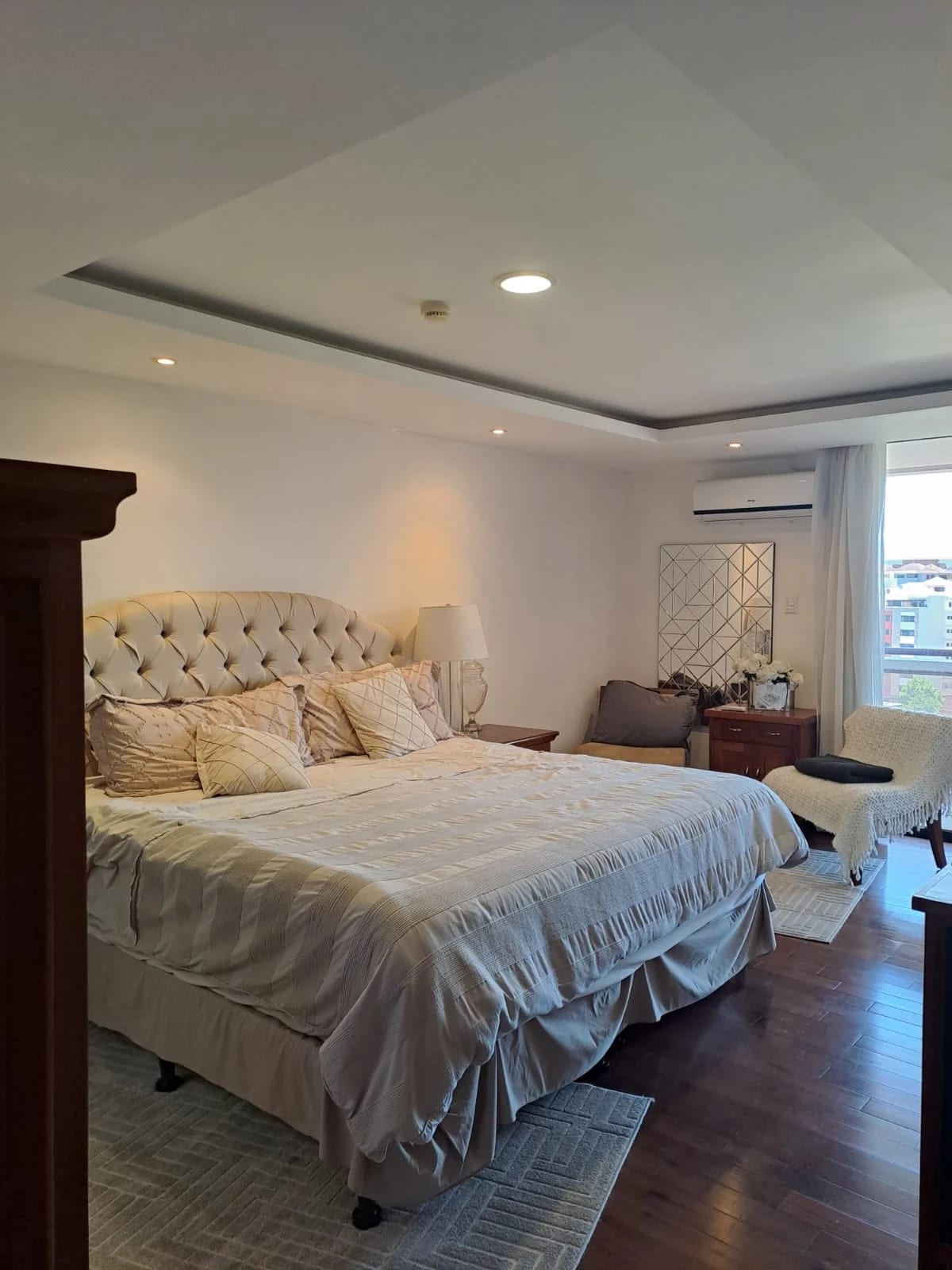 APARTAMENTO EN ALQUILER EN ZONA 10 EDIFICIO TIFFANY II — Apartamento en Venta en Tiffany II, Zona 10, Guatemala, Ciudad — foto 2 de 4