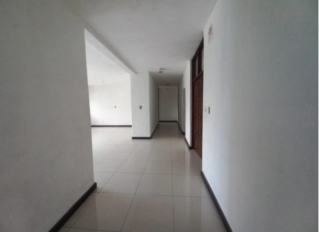 CASA EN PUNTO COMERCIAL EN ALQUILER KM 8 CAES — Casa en Alquiler en Carretera a El Salvador, Guatemala, Ciudad — foto 13 de 15