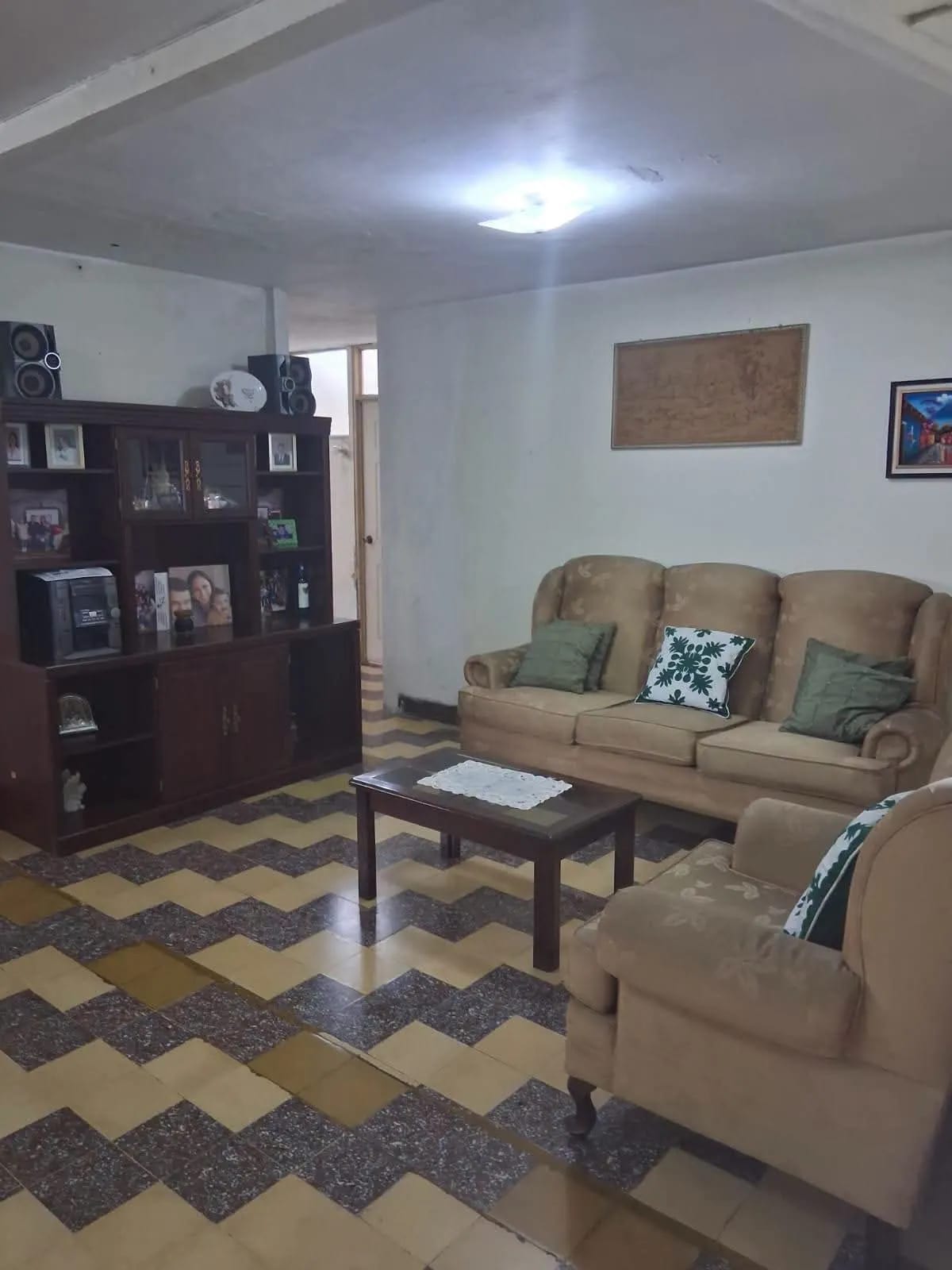 CASA EN VENTA EN LA ZONA 11 MARISCAL + 1 — Casa en Venta en Zona 11, Guatemala, Ciudad — foto 2 de 5