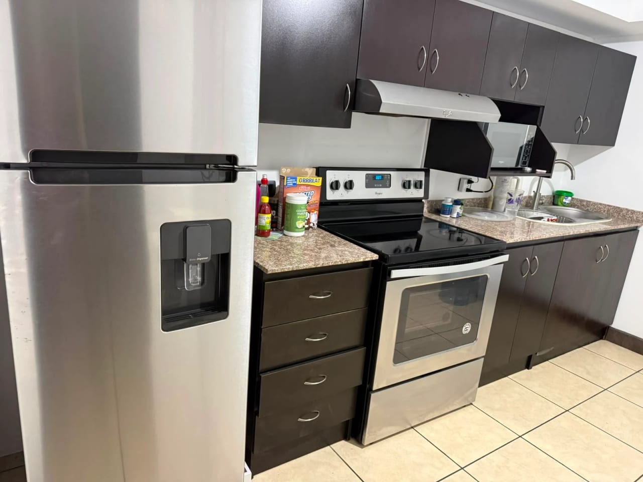 APARTAMENTO EN RENTA EN BOSQUES DE EUSKADI ZONA 16 — Apartamento en Alquiler en Bosques de Euskadi, Zona 16, Guatemala, Ciudad — foto 8 de 17