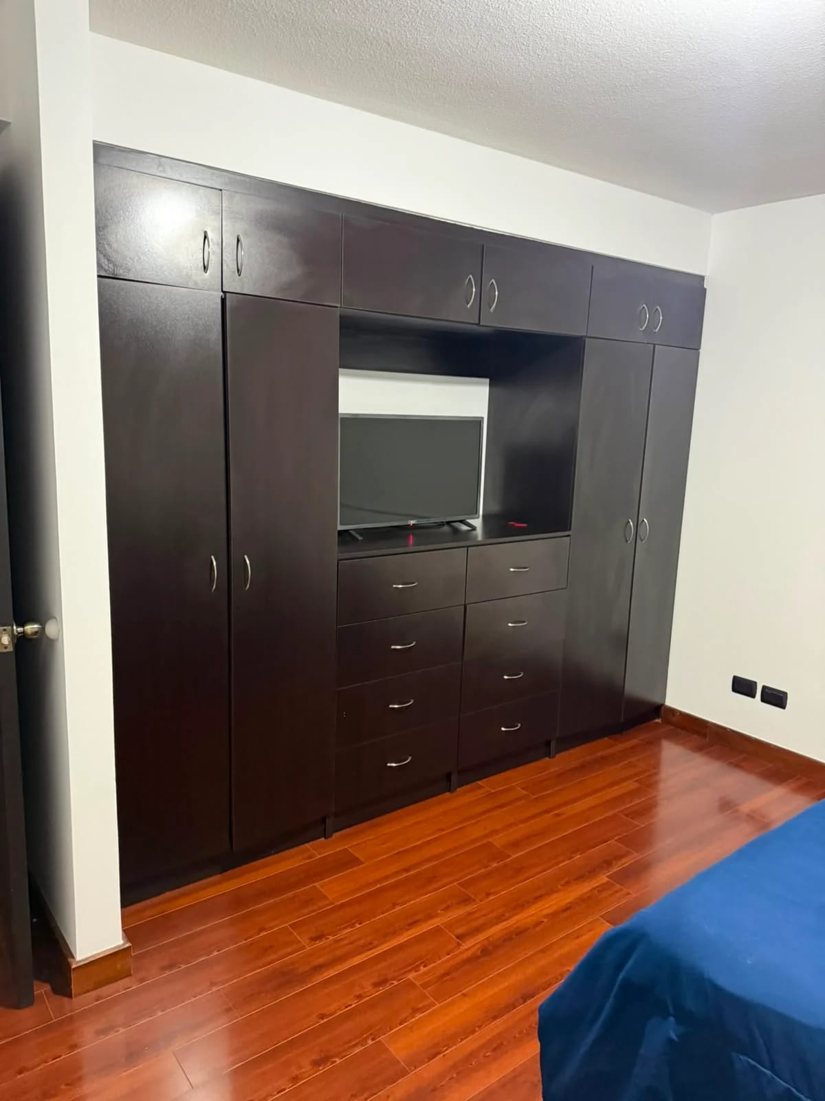 APARTAMENTO EN RENTA EN BOSQUES DE EUSKADI ZONA 16 — Apartamento en Alquiler en Bosques de Euskadi, Zona 16, Guatemala, Ciudad — foto 12 de 17