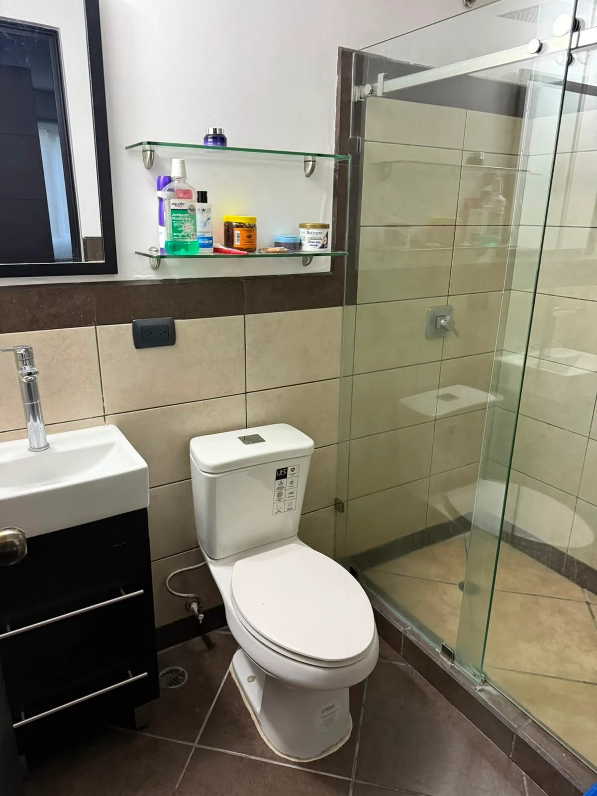APARTAMENTO EN RENTA EN BOSQUES DE EUSKADI ZONA 16 — Apartamento en Alquiler en Bosques de Euskadi, Zona 16, Guatemala, Ciudad — foto 14 de 17