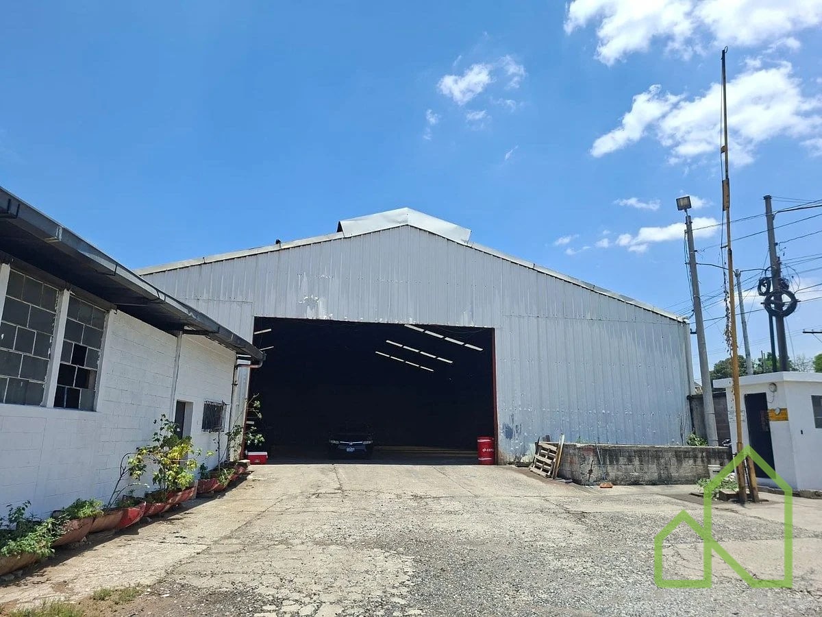 Bodega 700m2 en Renta, área Plaza Villa Nueva - 1