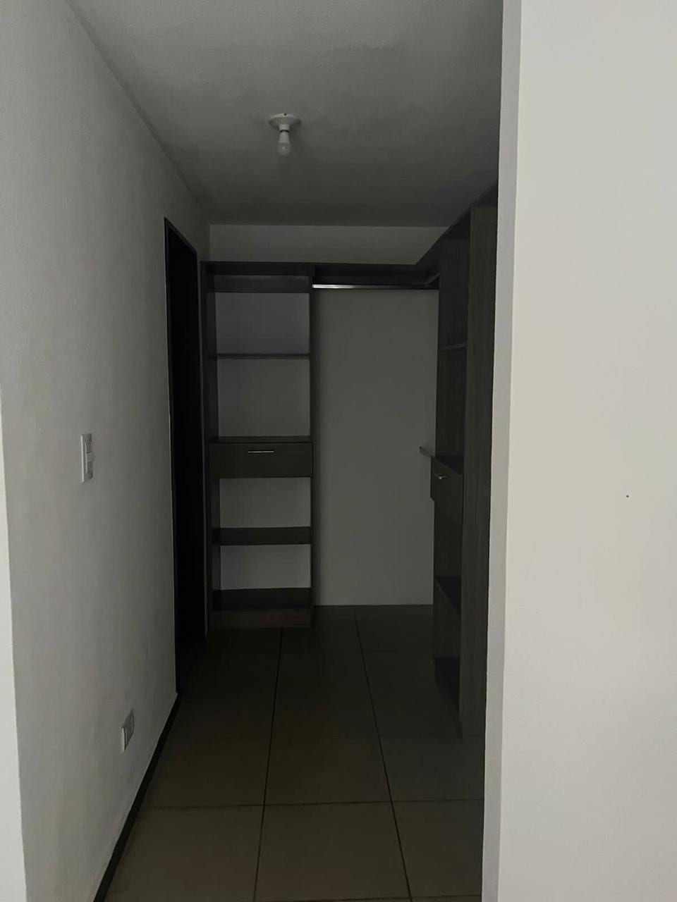 Apartamento Primer Nivel Parque 11 — Apartamento en Alquiler en Parque 11, Zona 11, Guatemala, Ciudad — foto 12 de 14