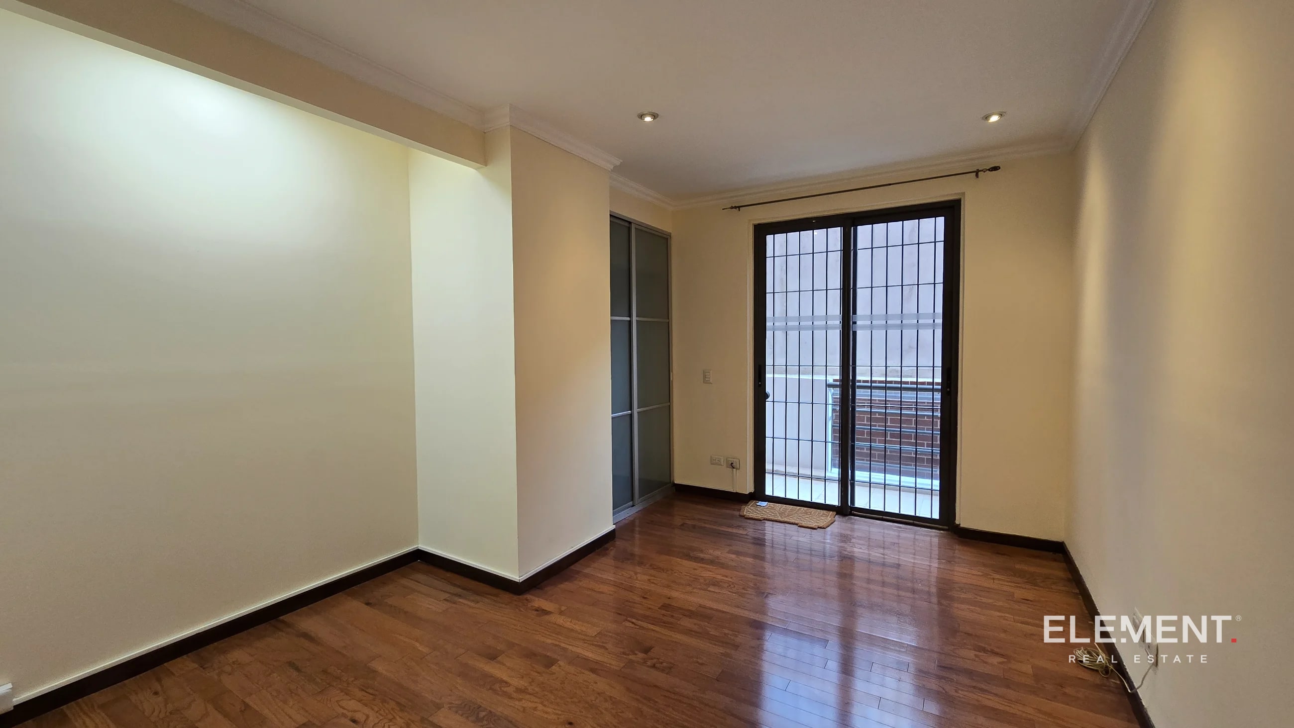 Apartamento con jardín en venta Plenum – Zona 14 - 10
