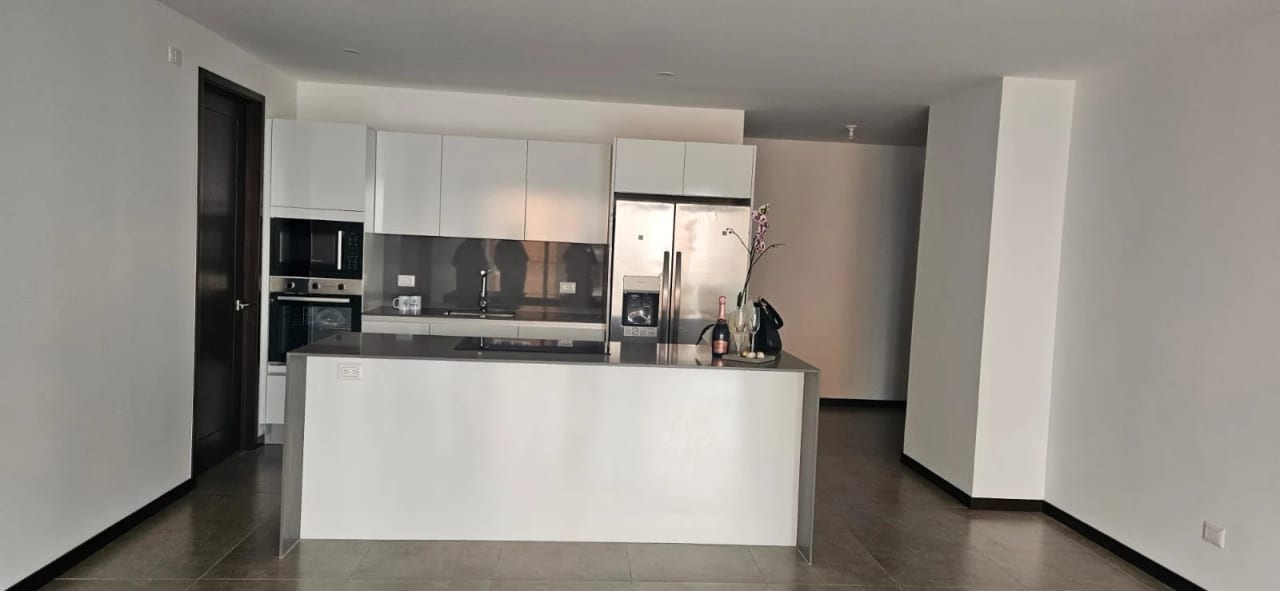 Albero San Lazaro zona 15, Apartamento en venta y renta - Image 5