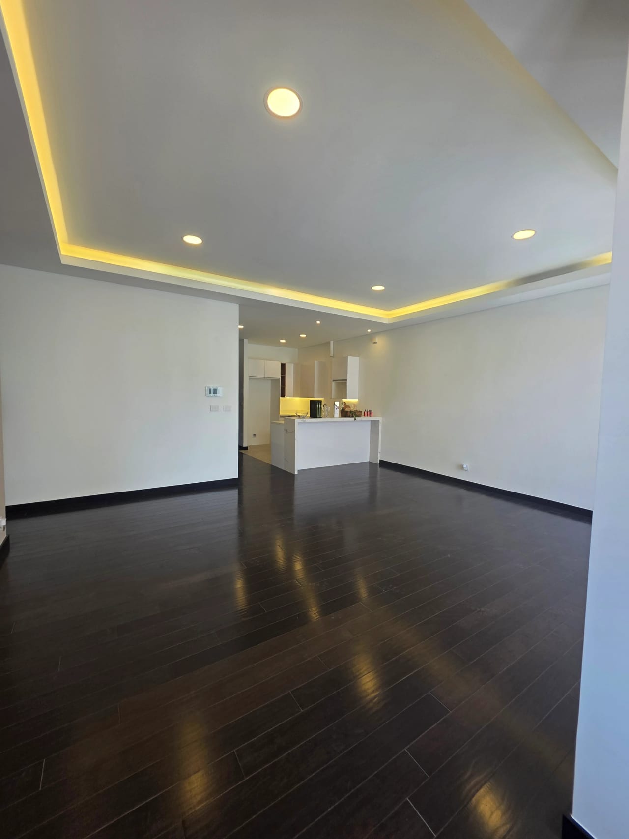 Amplio e iluminado apartamento en renta, Nogales de Cayalá, zona 16 — Apartamento en Alquiler en Nogales de Cayalá, Zona 16, Guatemala, Ciudad — foto 2 de 10