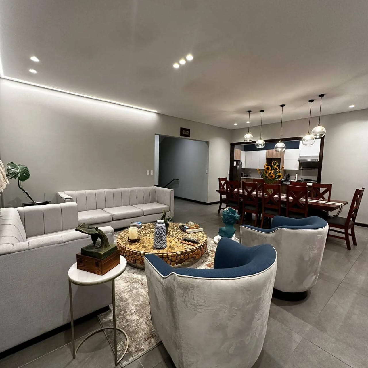 Exclusiva casa en venta, Santa Rosalía CES — Casa en Venta en Santa Rosalia La Laguna, Carretera a El Salvador, Guatemala, Ciudad — foto 3 de 16
