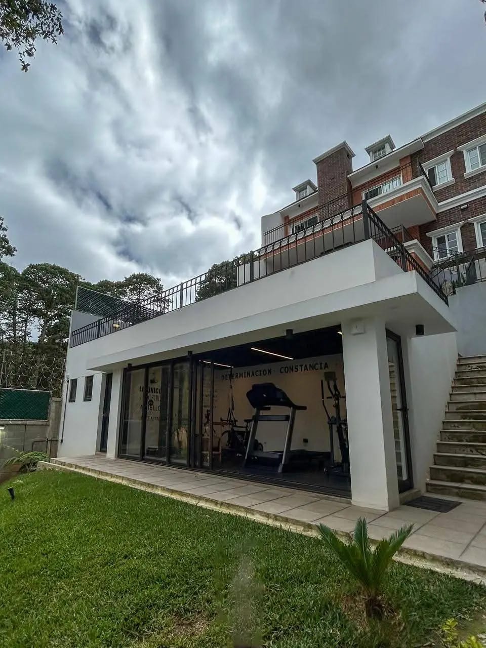 Exclusiva casa en venta, Santa Rosalía CES — Casa en Venta en Santa Rosalia La Laguna, Carretera a El Salvador, Guatemala, Ciudad — foto 14 de 16