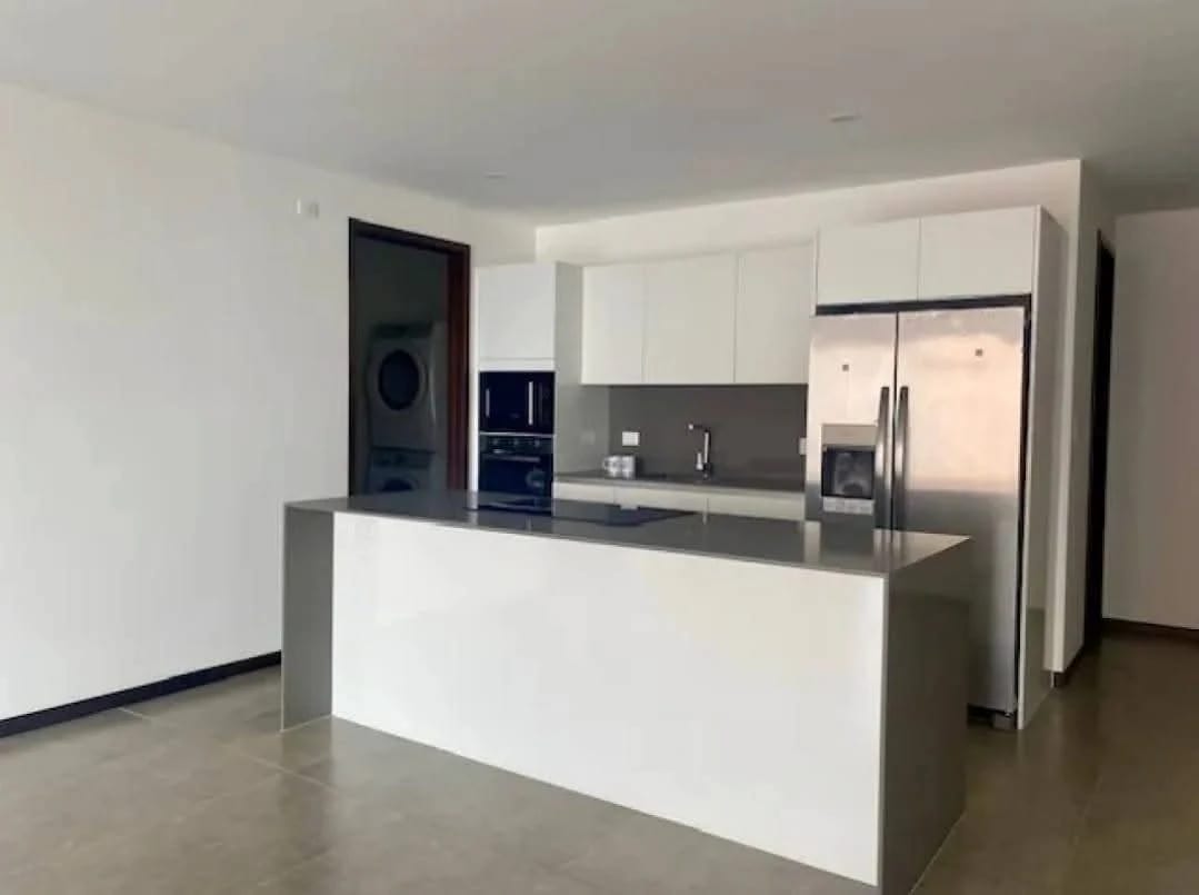 Amplio e iluminado apartamento en venta Albero San Lazaro zona 15