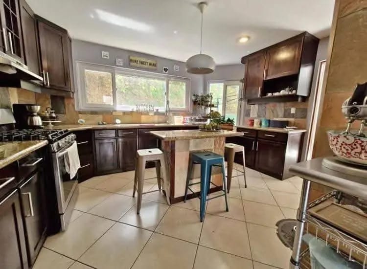 Casa en venta y renta en Kanajuyú zona 16 — Casa en Venta en Kanajuyú, Zona 16, Guatemala, Ciudad — foto 4 de 10