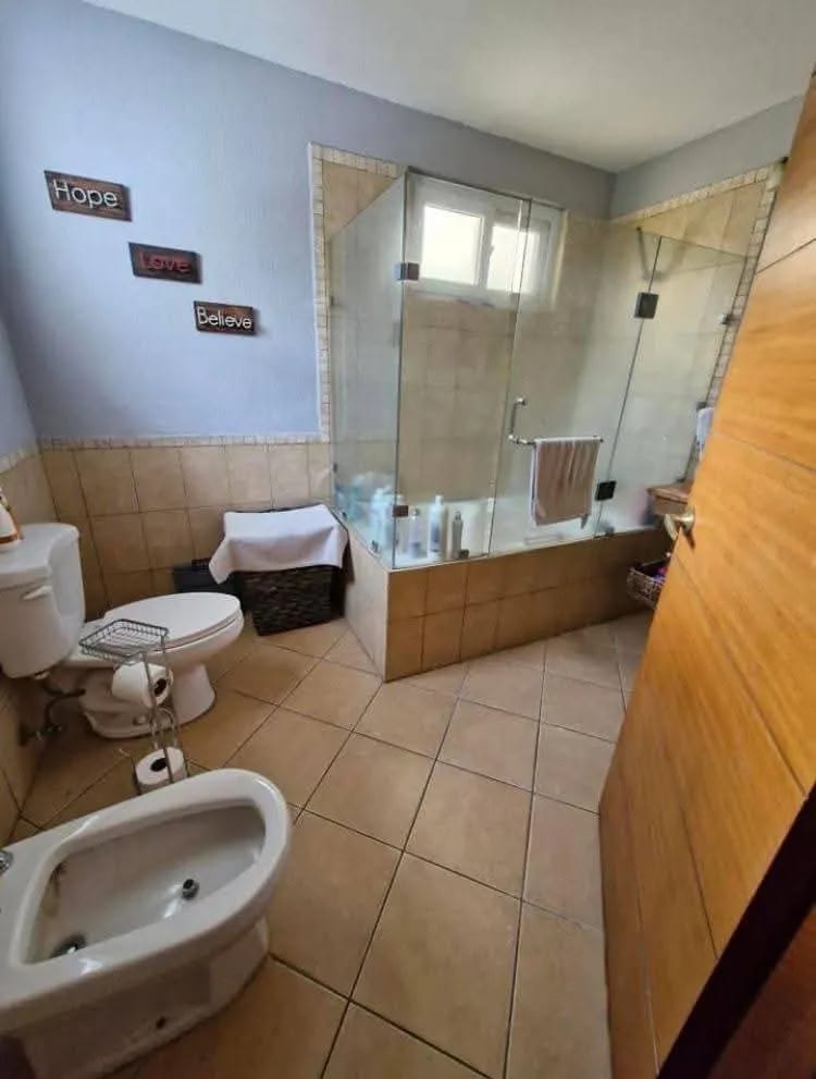 Casa en venta y renta en Kanajuyú zona 16 — Casa en Venta en Kanajuyú, Zona 16, Guatemala, Ciudad — foto 8 de 10