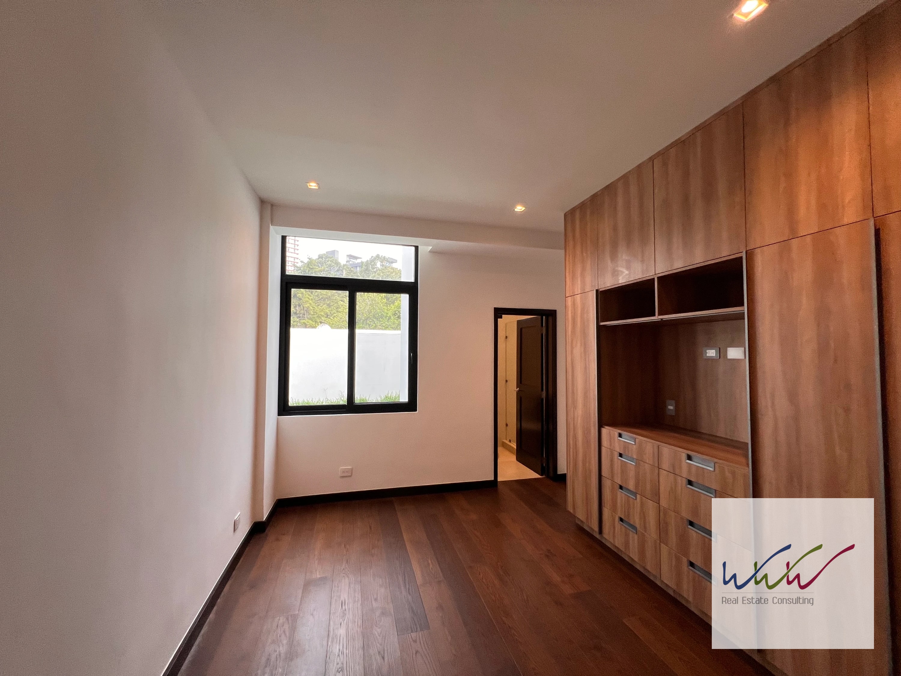 Vendo amplia casa en Oakland, zona 10 — Casa en Venta en Oakland I, Zona 10, Guatemala, Ciudad — foto 12 de 15