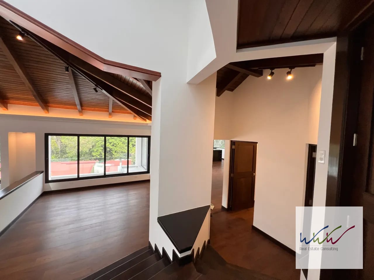 Vendo amplia casa para estrenar en Oakland, zona 10 — Casa en Venta en Oakland I, Zona 10, Guatemala, Ciudad — foto 3 de 14