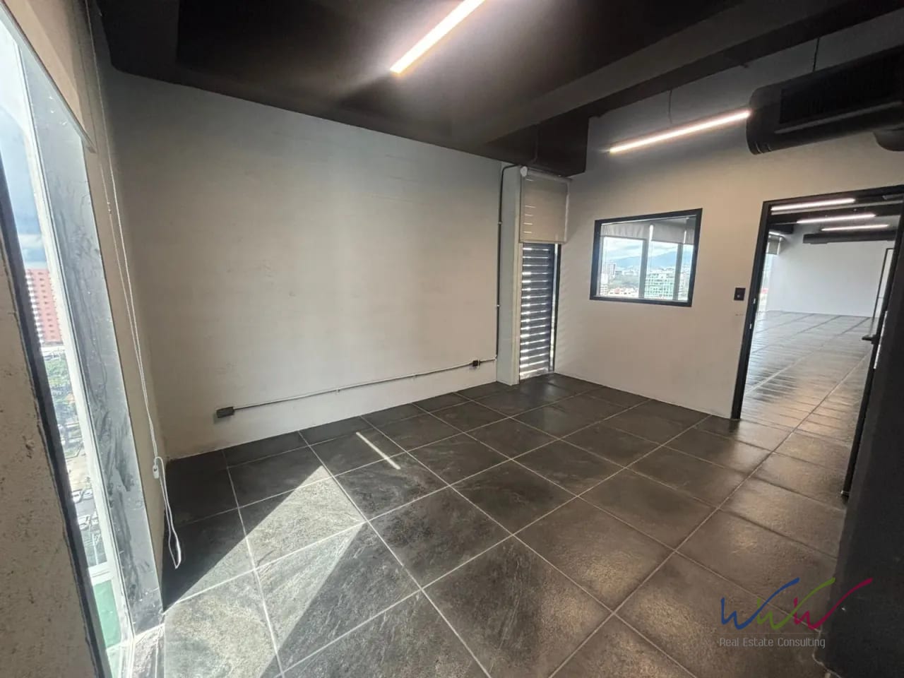Vendo/rento oficina 168 m2 en Edificio 01010, Zona 10 — Oficina en Venta en Edificio 01010 (Cero Diez Diez), Zona 10, Guatemala, Ciudad — foto 10 de 13