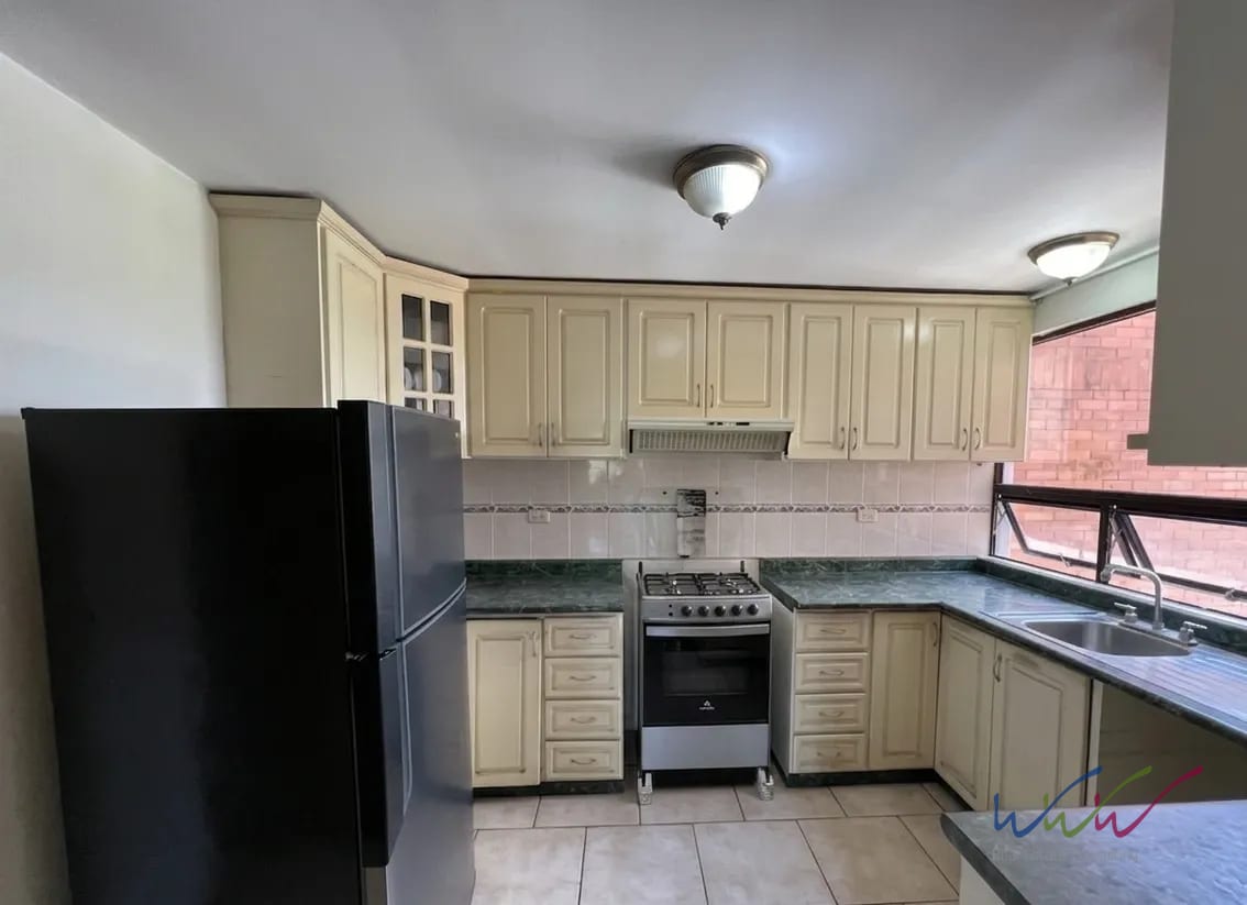 Apartamento en venta en Edificio María Rosario, zona 14 — Apartamento en Venta en Zona 14, Guatemala, Ciudad — foto 2 de 7