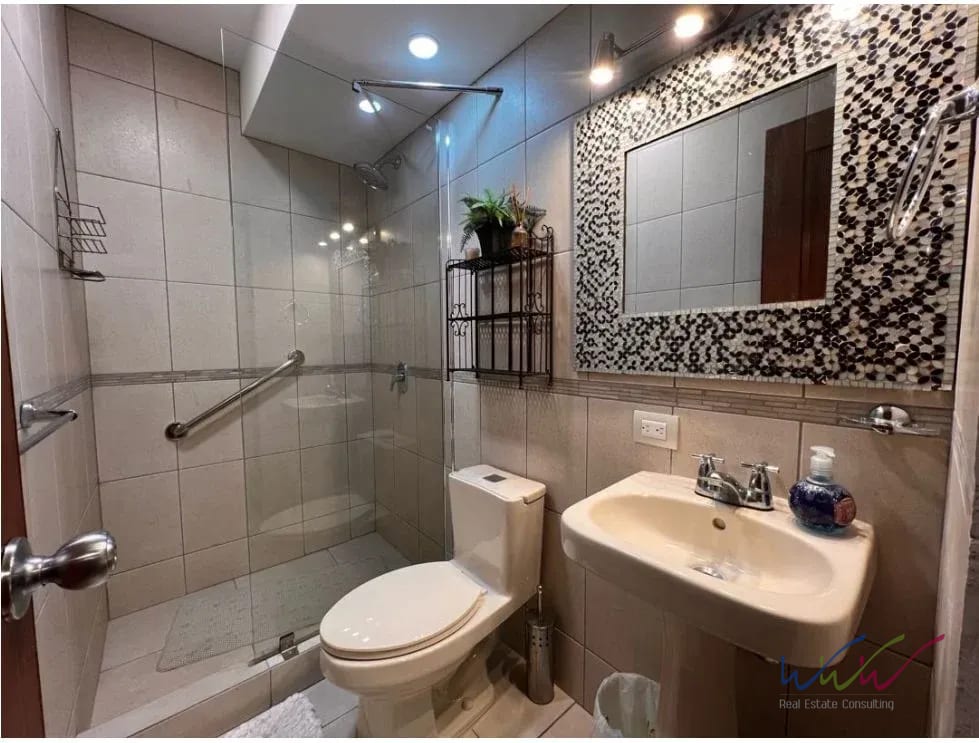 Vendo apartamento con jardín en Edificio Tintoretto, zona 14 — Apartamento en Venta en Premiere Tintoretto, Zona 14, Guatemala, Ciudad — foto 8 de 17