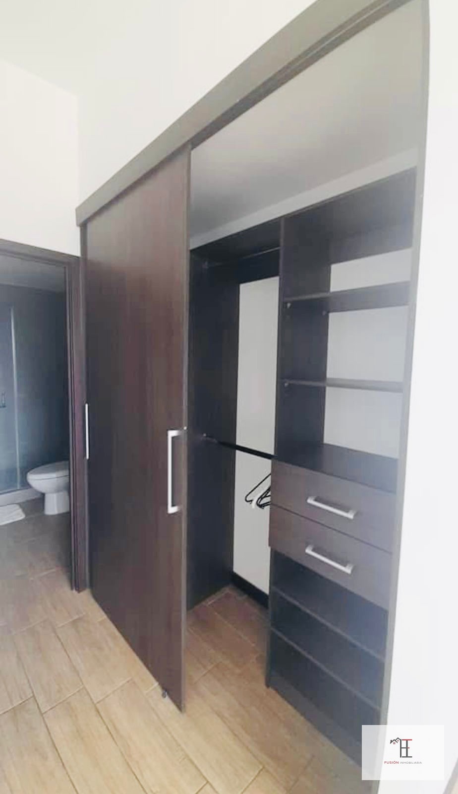 RENTO MODERNO APARTAMENTO ZONA 10 - 5