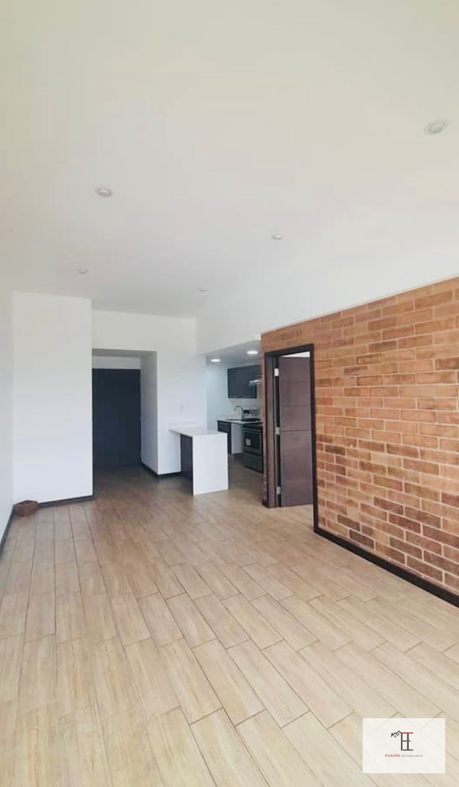 RENTO MODERNO APARTAMENTO ZONA 10 - 1