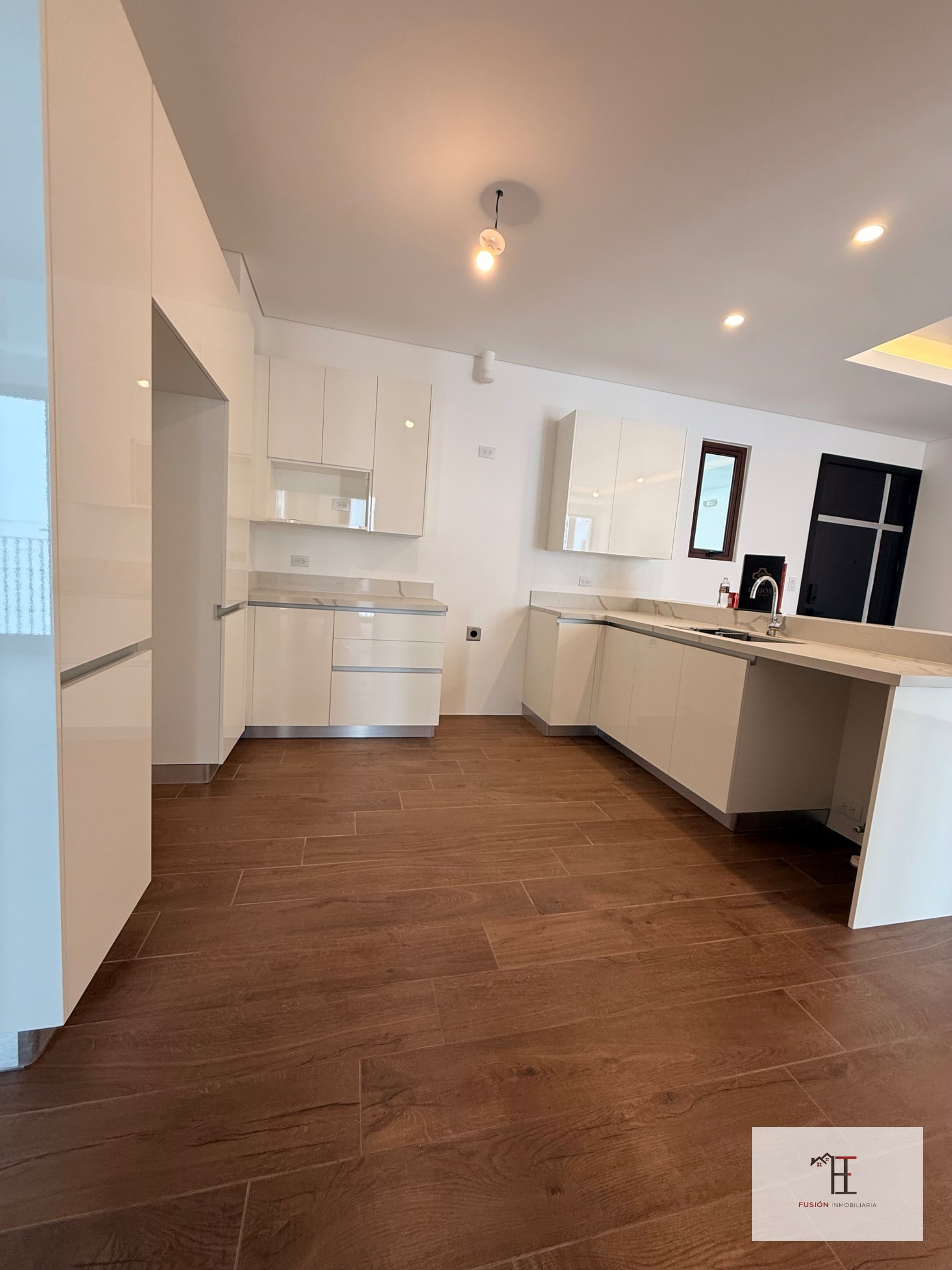 Vendo lindo apartamento para estrenar en Cayala, Lirios 4 zona 16 - 6