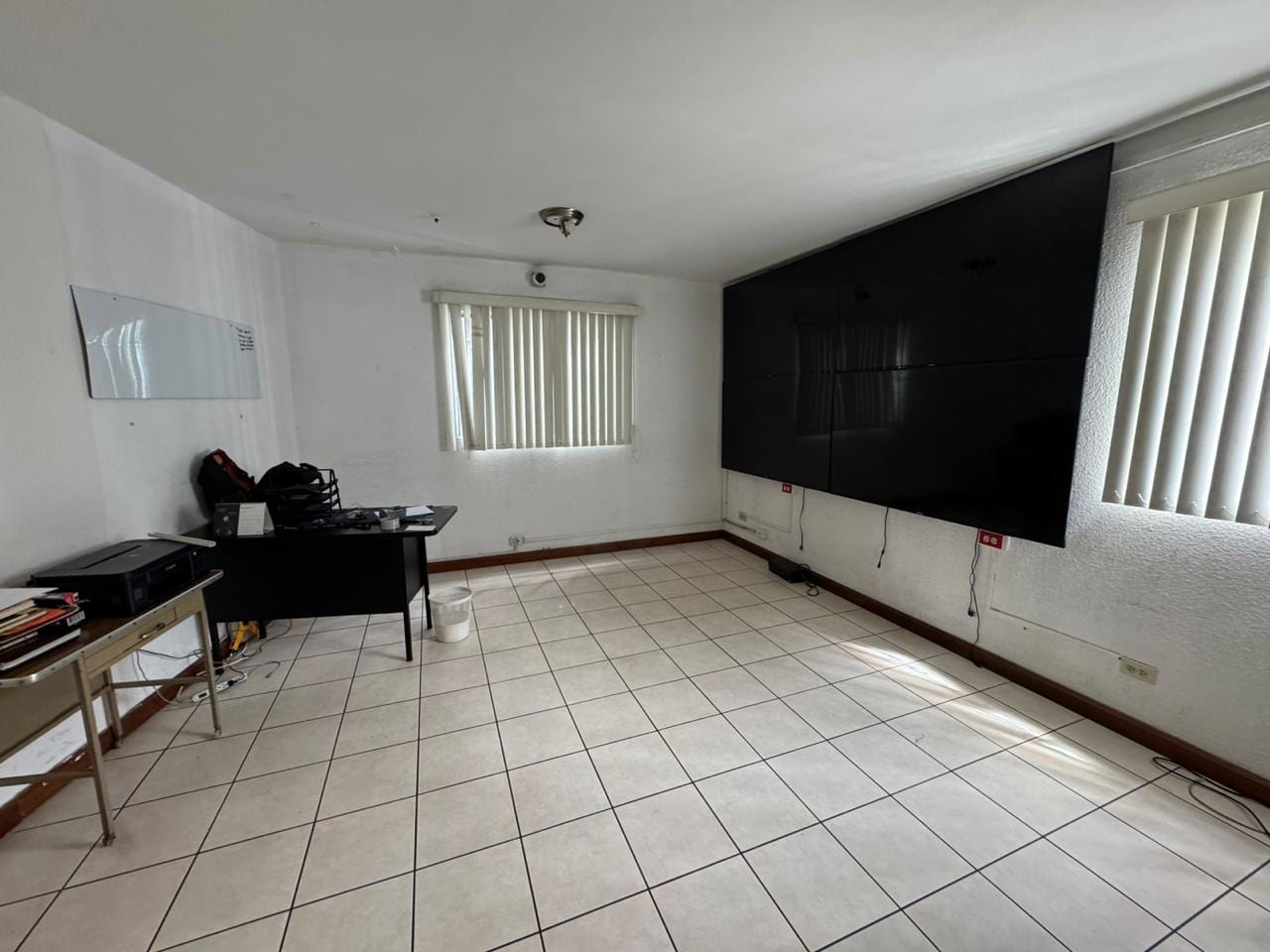 Casa Ideal para Oficinas en Renta Zona 13 — Casa en Alquiler en Zona 13, Guatemala, Ciudad — foto 11 de 14