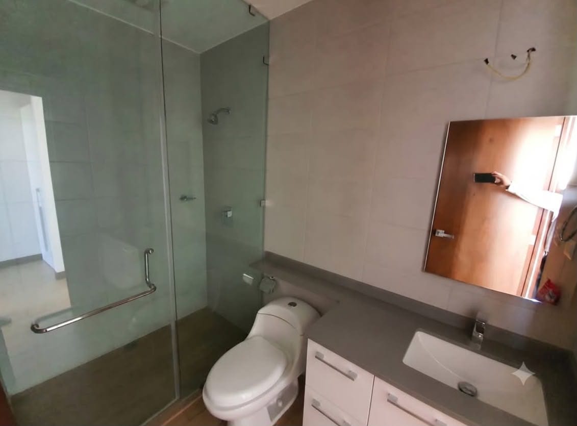 Moderno apartamento en zona 15 — Apartamento en Alquiler en Zona 15, Guatemala, Ciudad — foto 4 de 12