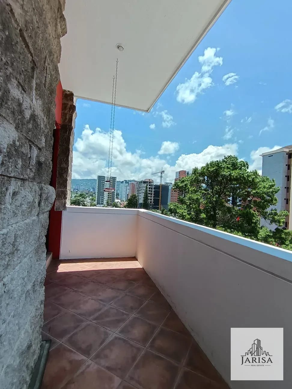 Edificio Villar Santa Clara Zona 10 — Casa en Alquiler en Villalar, Zona 10, Guatemala, Ciudad — foto 9 de 13