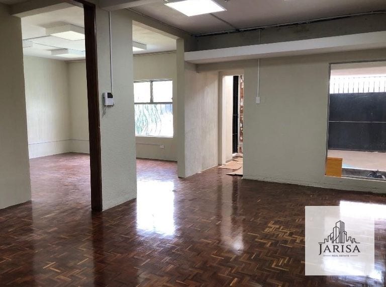 Casa para Oficinas Zona 10 — Casa en Alquiler en Zona 10, Guatemala, Ciudad — foto 1 de 8