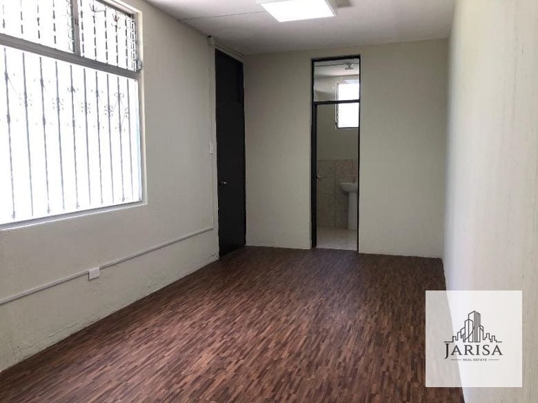 Casa para Oficinas Zona 10 — Casa en Alquiler en Zona 10, Guatemala, Ciudad — foto 4 de 8