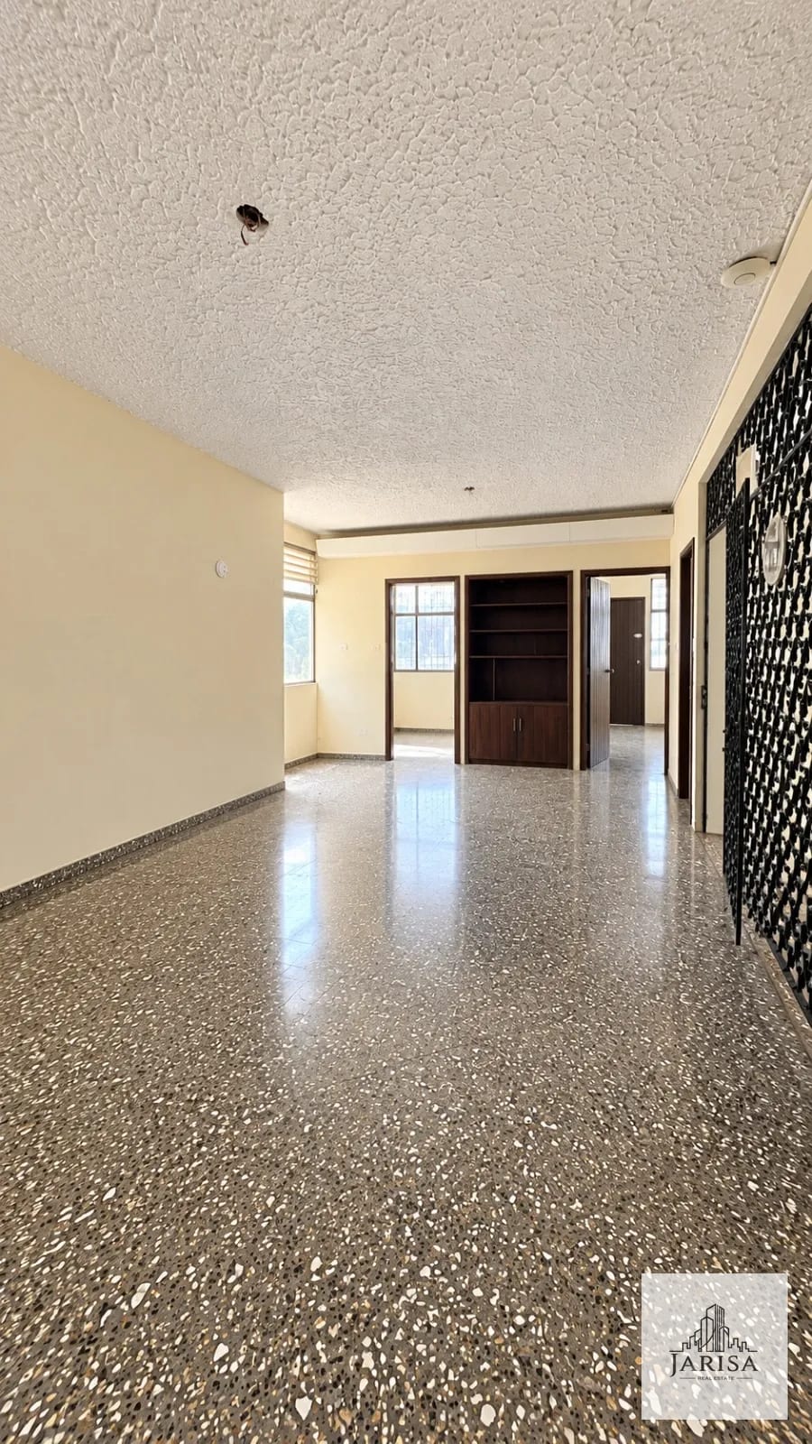 Casa en Renta Vivienda u Oficina — Casa en Alquiler en Zona 13, Guatemala, Ciudad — foto 12 de 16