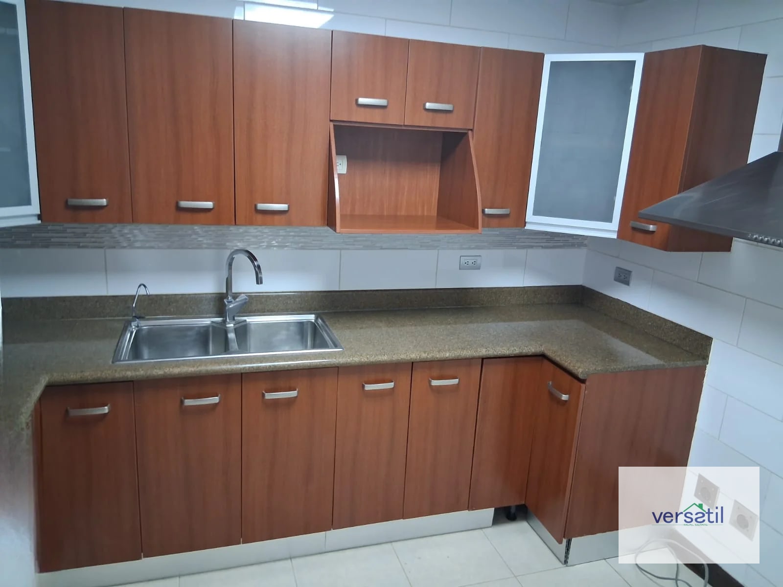 Lindo y amplio Apartamento en alquiler 3 habitaciones - 3