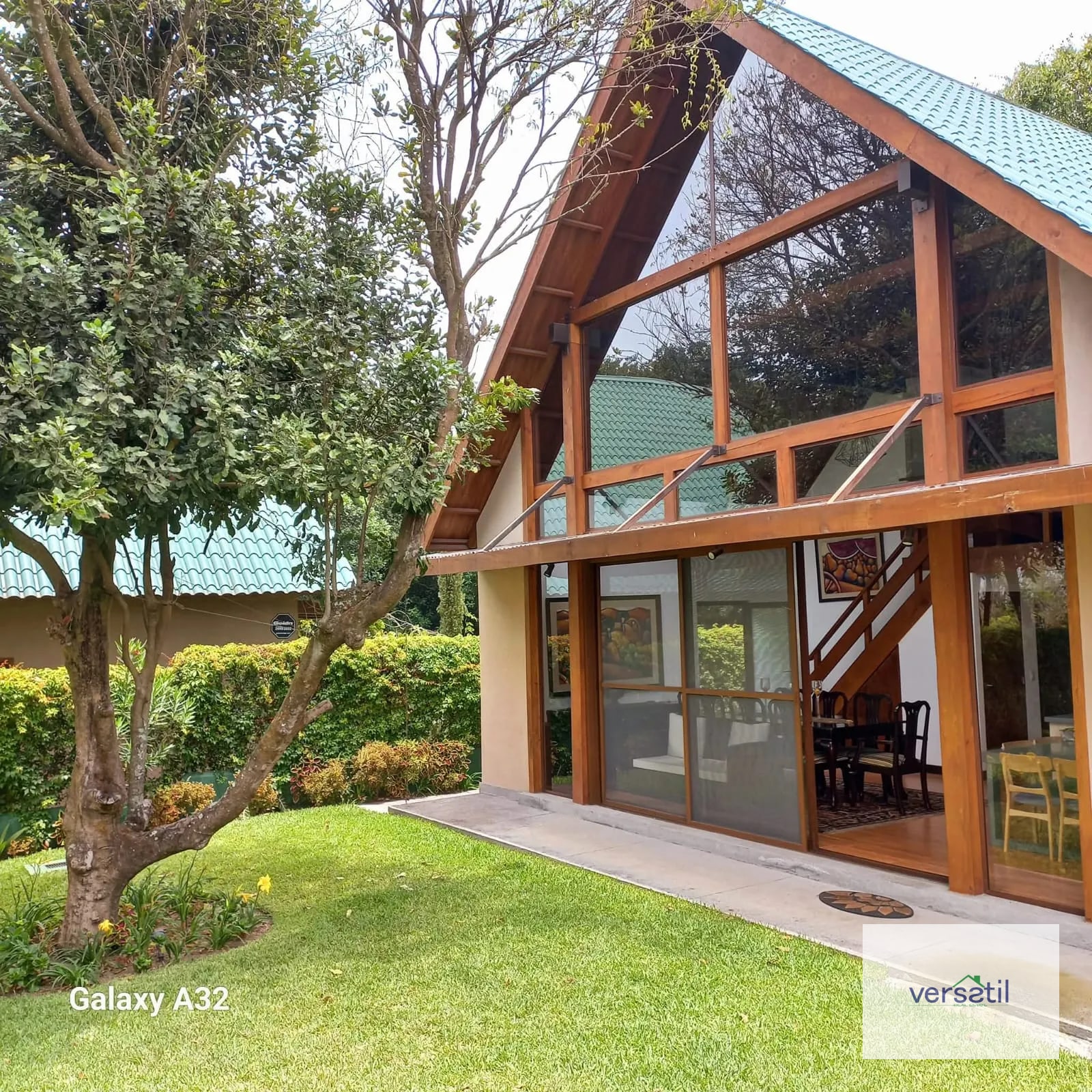Hermosa Casa tipo Suizo LAS MACADAMIAS — Casa en Venta en San Miguel Dueñas, Sacatepéquez — foto 1 de 15