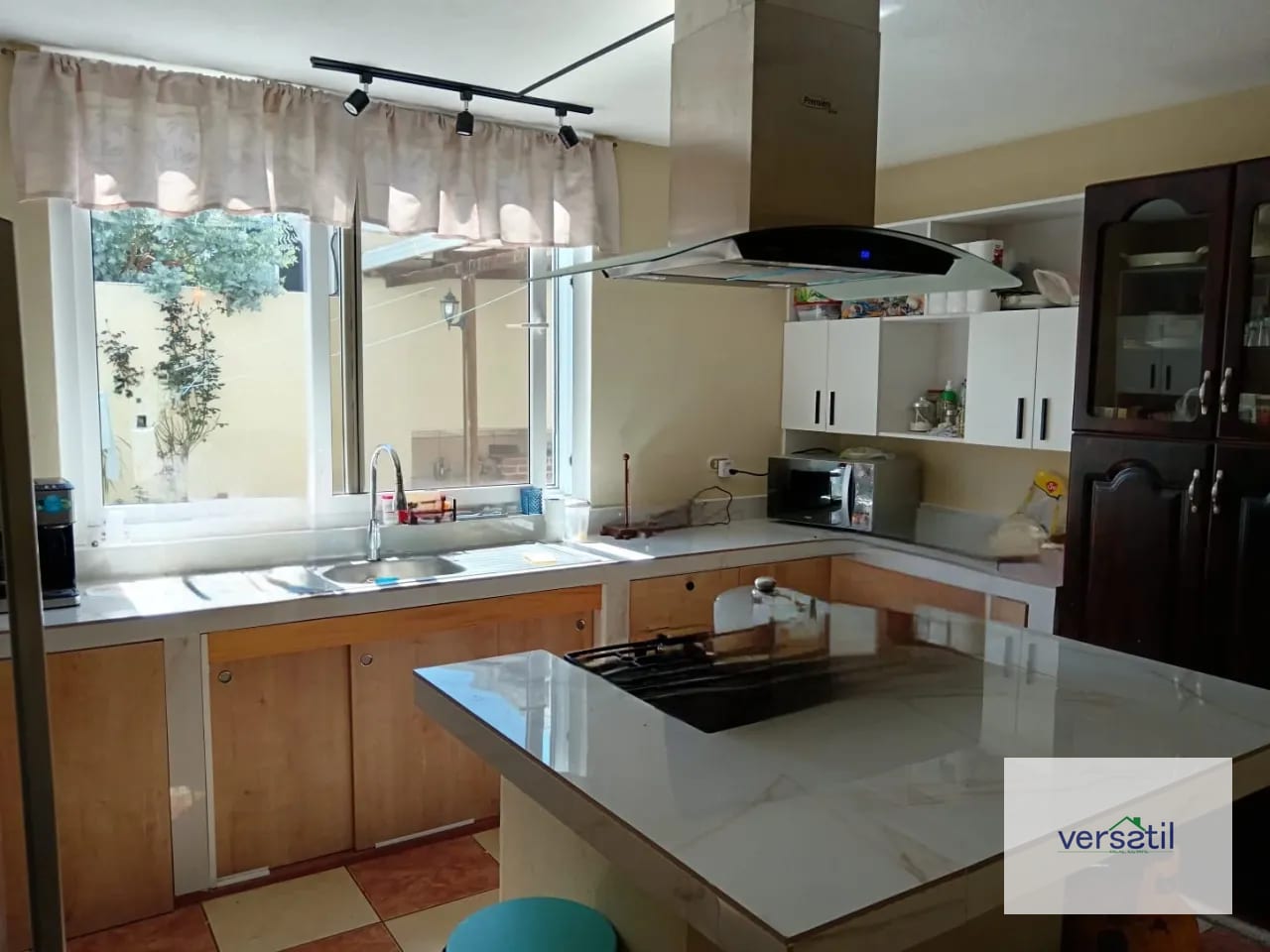 Bonita casa en venta Los MANANTIALES — Casa en Venta en Los Manantiales, Carretera a El Salvador, Guatemala, Ciudad — foto 4 de 10