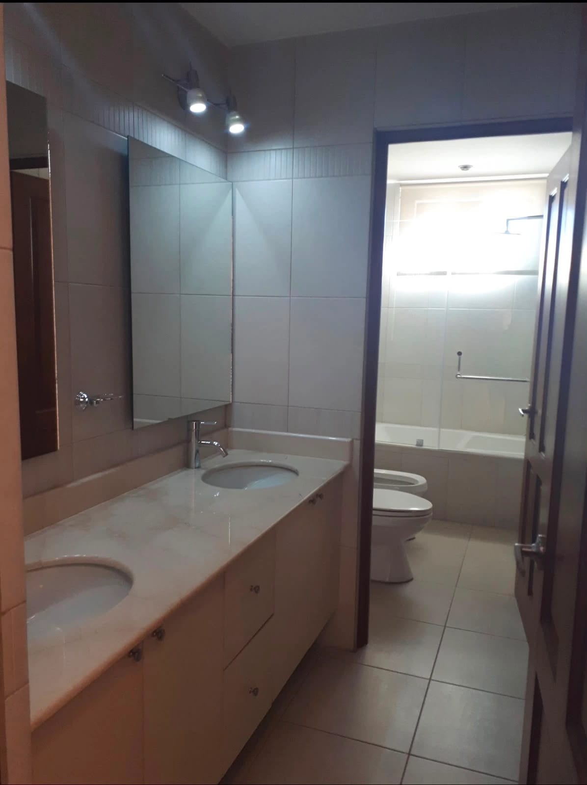 Apto en renta en zona 14 — Apartamento en Venta en Zona 14, Guatemala, Ciudad — foto 8 de 8