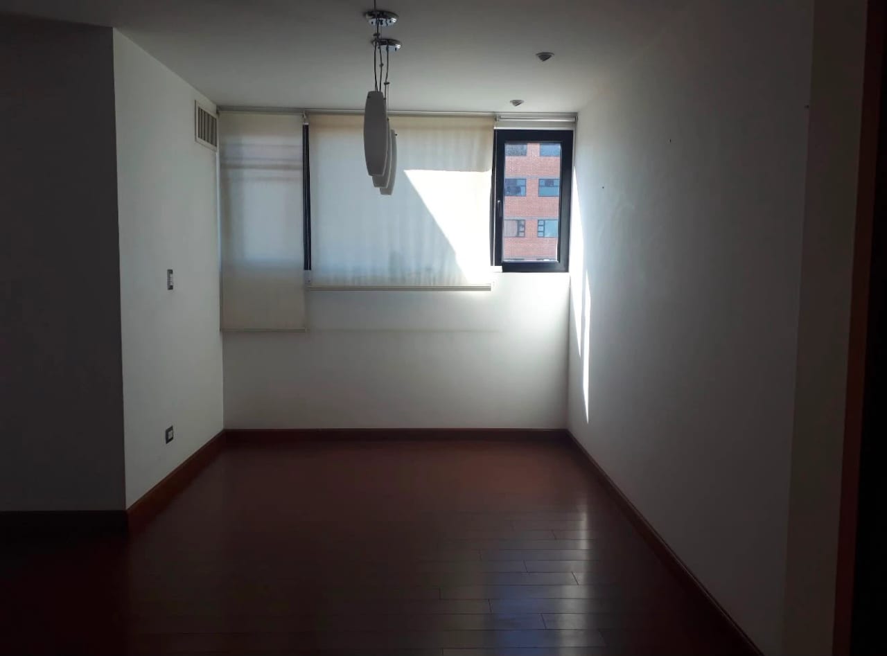 Apto en renta en zona 14 — Apartamento en Venta en Zona 14, Guatemala, Ciudad — foto 5 de 8