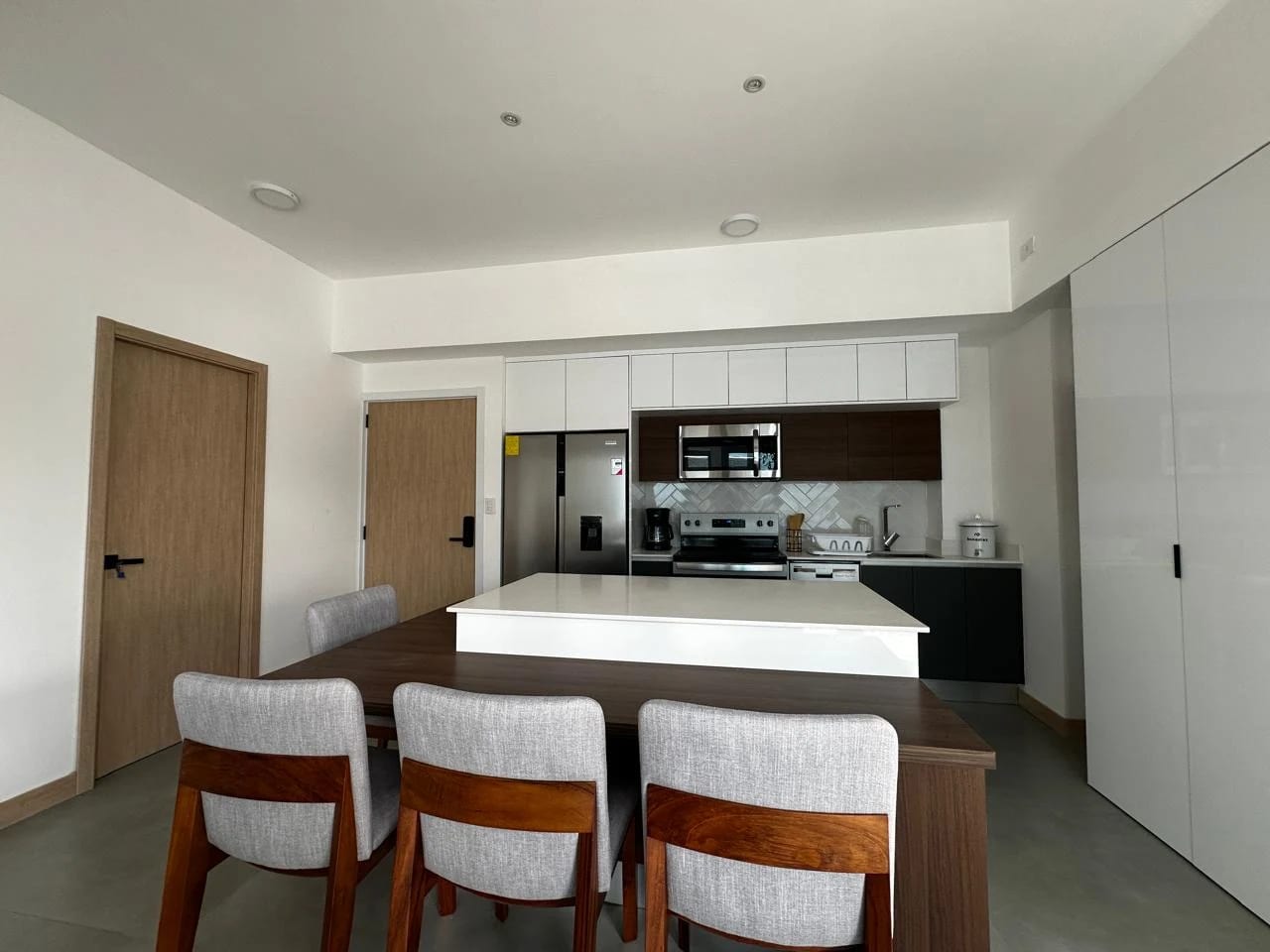 Zona 10 apartamento en venta, excelente edificio para inversión!!! — Apartamento en Venta en Zona 10, Guatemala, Ciudad — foto 2 de 7